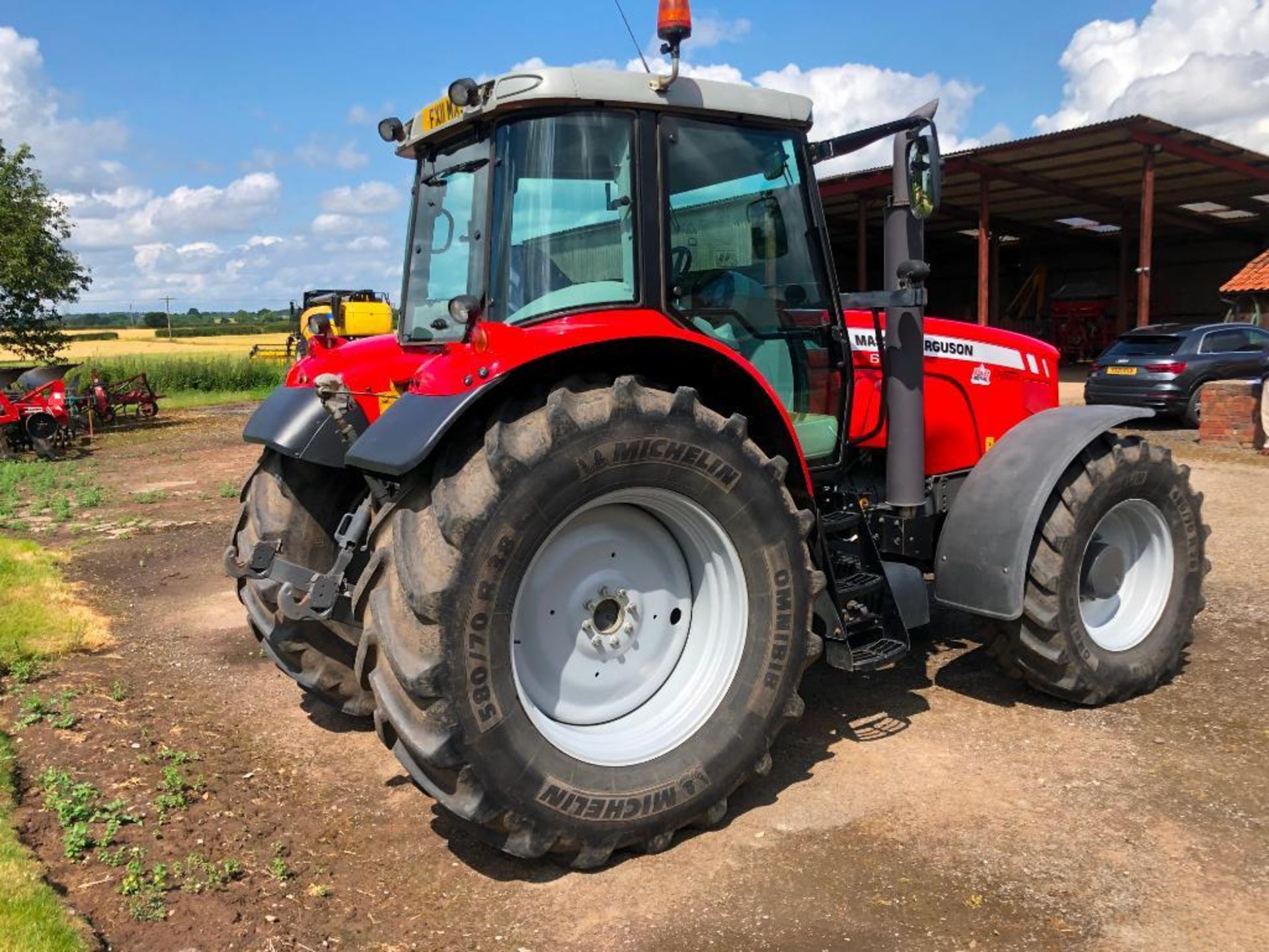 2011 Massey Ferguson 6480 Dyna 6 40kph 4wd tractor c/w 3 manual spools, front and cab suspension, im - Image 20 of 44