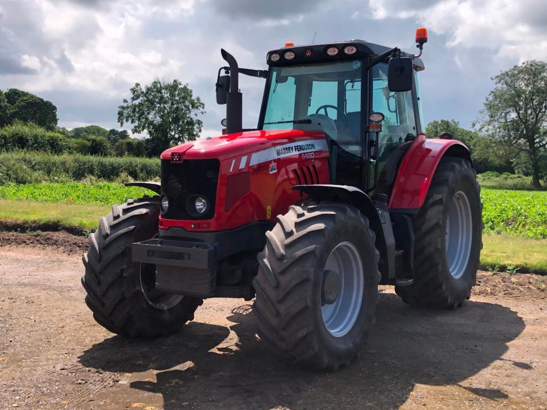 2011 Massey Ferguson 6480 Dyna 6 40kph 4wd tractor c/w 3 manual spools, front and cab suspension, im - Image 2 of 44