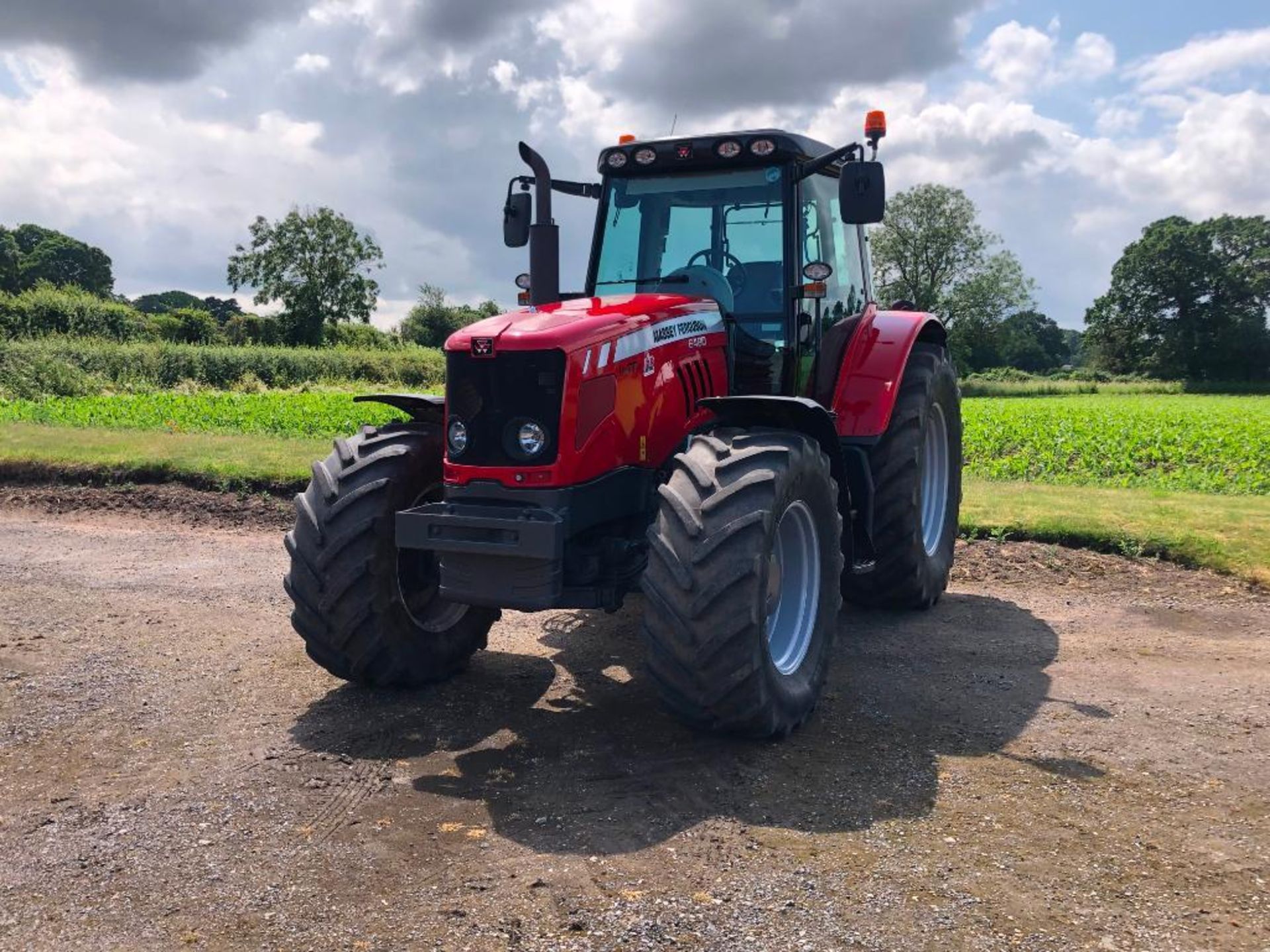 2011 Massey Ferguson 6480 Dyna 6 40kph 4wd tractor c/w 3 manual spools, front and cab suspension, im - Image 32 of 44