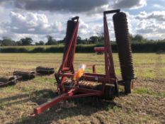 Vaderstad 6.2m Cambridge rolls, vertical folding, 16" breaker rings. Serial No: 6077 NB: Manual in t