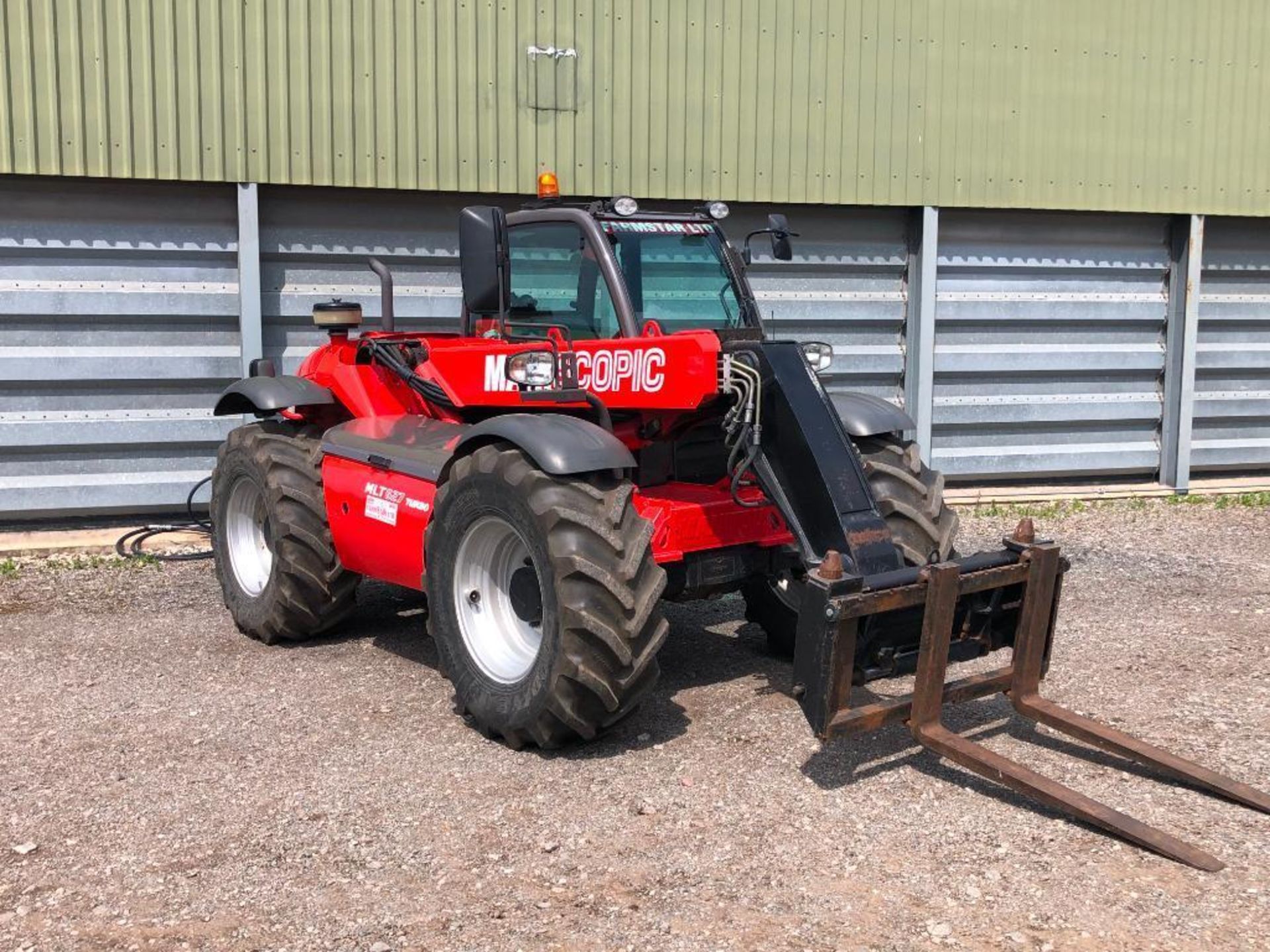 2010 Manitou MLT627 Turbo materials handler c/w air conditioned cab, pick up hitch, pin and cone hea - Image 29 of 47