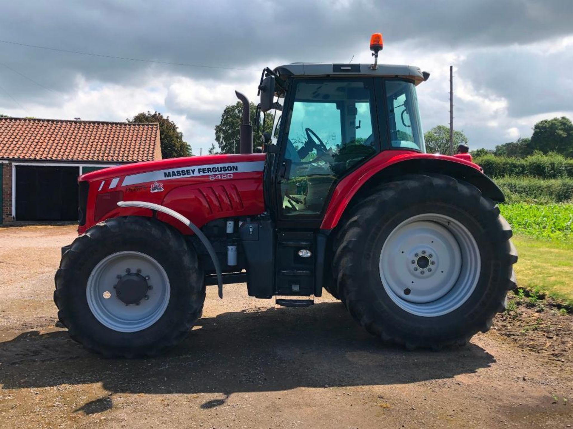 2011 Massey Ferguson 6480 Dyna 6 40kph 4wd tractor c/w 3 manual spools, front and cab suspension, im - Image 8 of 44
