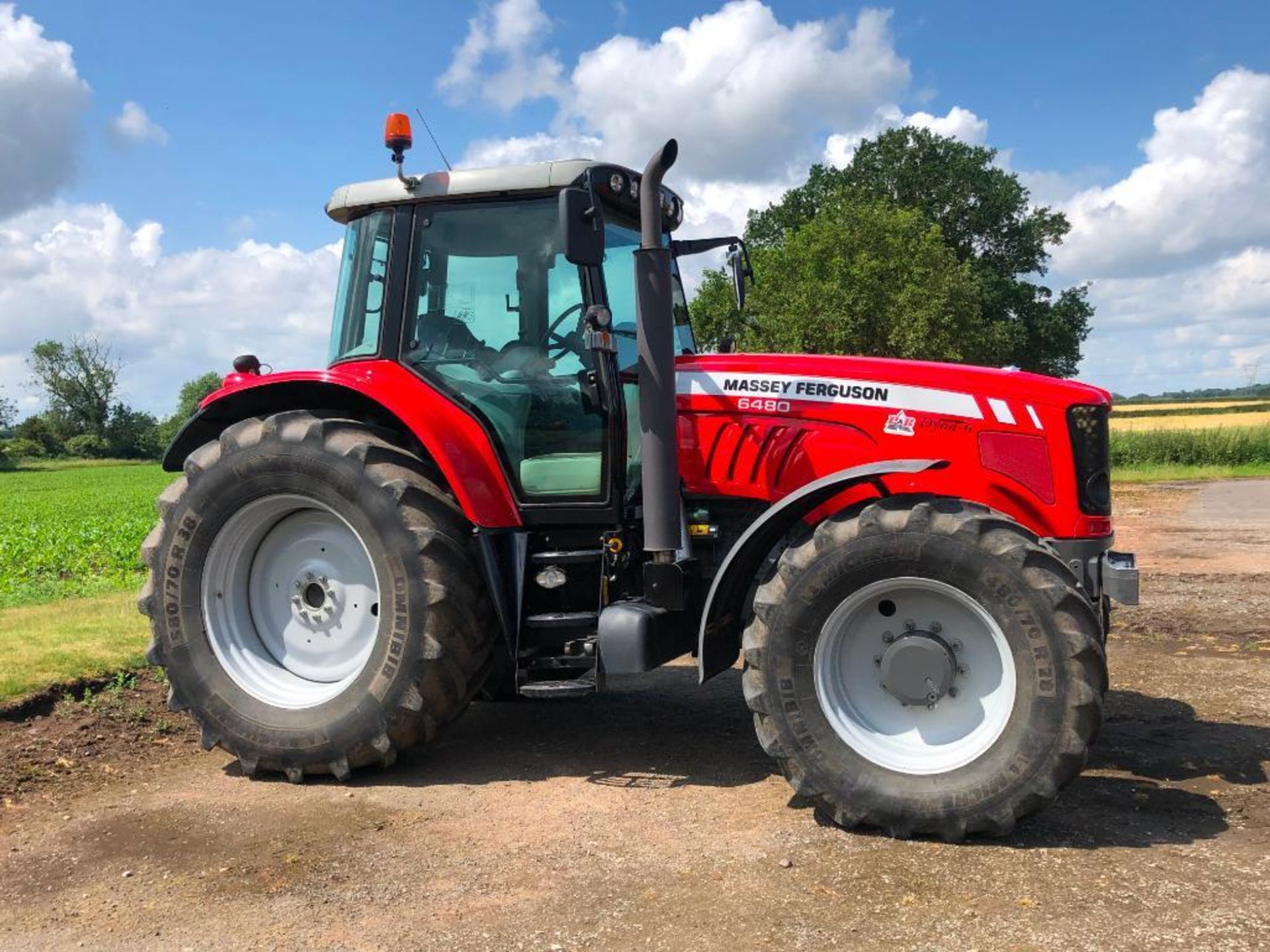 2011 Massey Ferguson 6480 Dyna 6 40kph 4wd tractor c/w 3 manual spools, front and cab suspension, im - Image 24 of 44