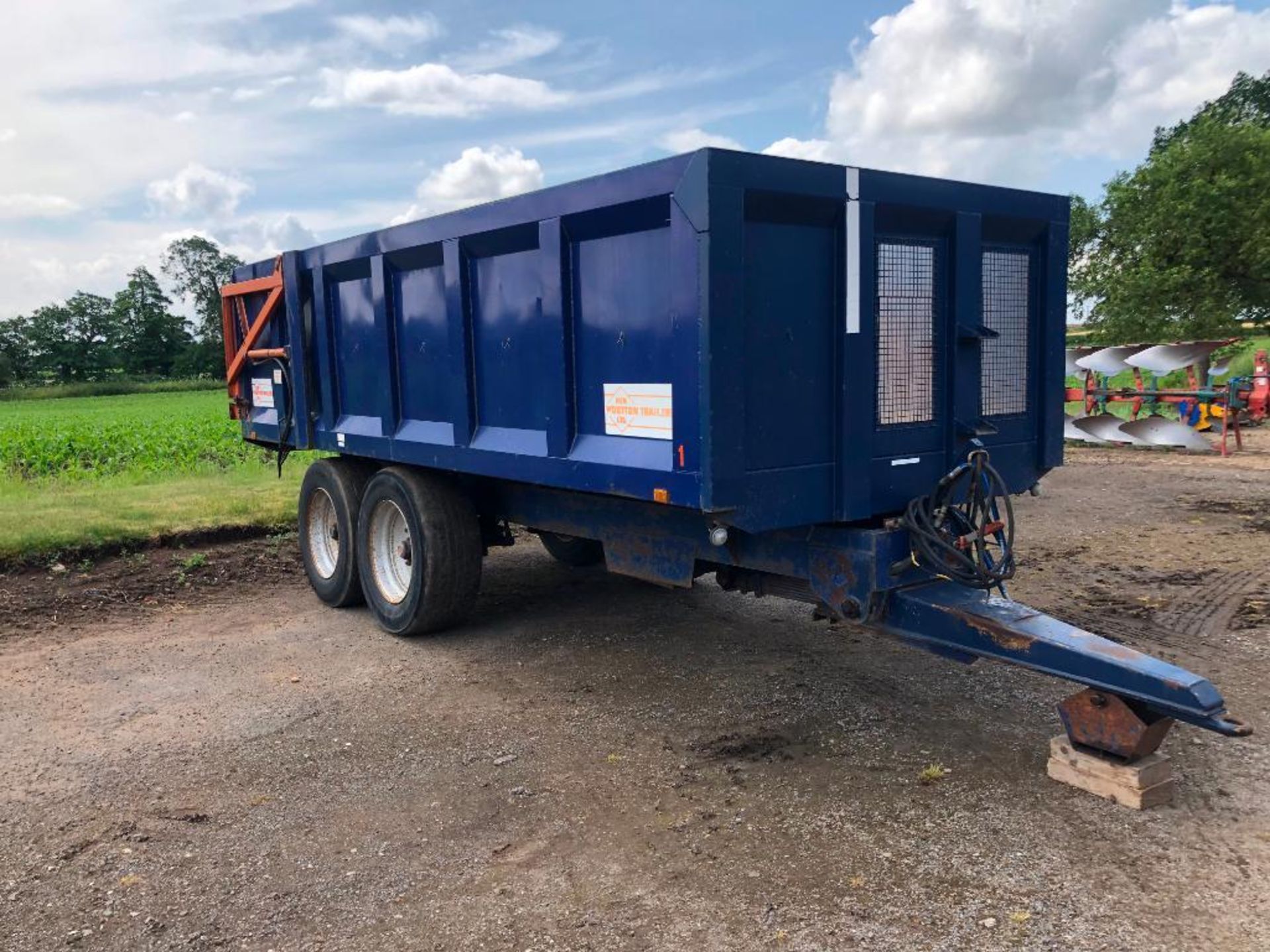 1994 Ken Wootton 10t twin axle grain trailer c/w hydraulic tailgate, grain chute, sprung drawbar on - Image 17 of 22