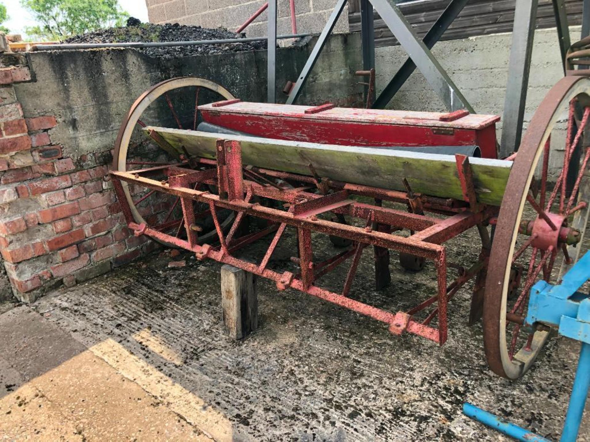 Kay & Backhouse Ltd vintage sugar beet drill - Image 4 of 4