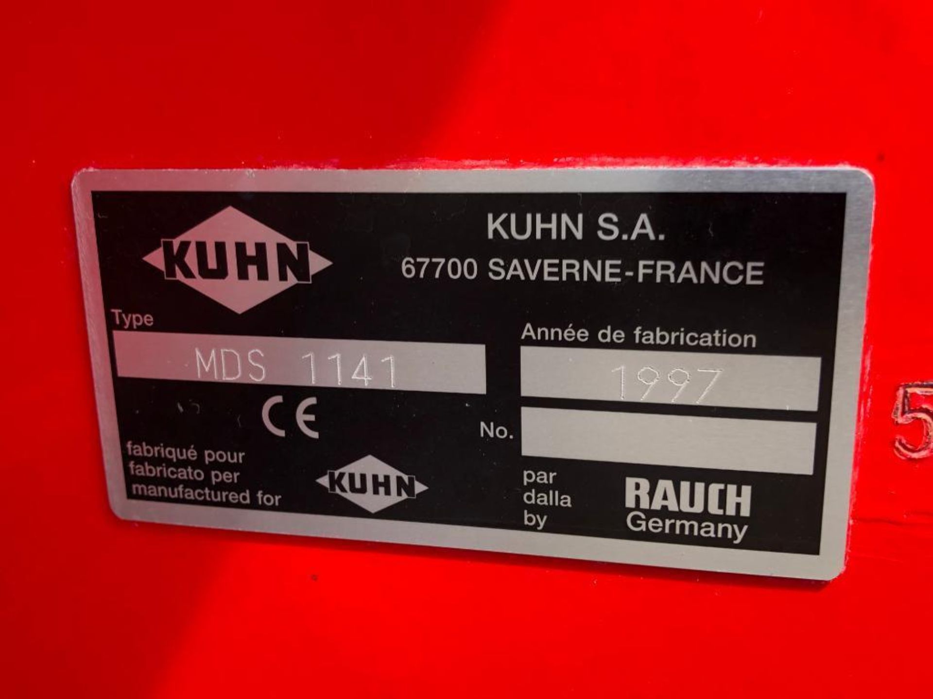 1997 Kuhn MDS 1141 20m twin disc fertiliser spreader with B610 hopper extension, comes with addition - Image 11 of 12