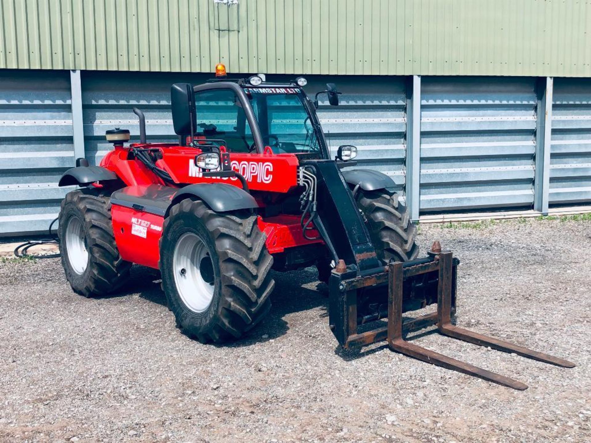 2010 Manitou MLT627 Turbo materials handler c/w air conditioned cab, pick up hitch, pin and cone hea - Image 9 of 47