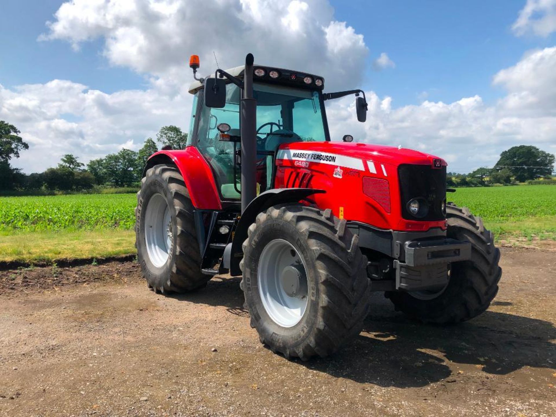 2011 Massey Ferguson 6480 Dyna 6 40kph 4wd tractor c/w 3 manual spools, front and cab suspension, im - Image 22 of 44