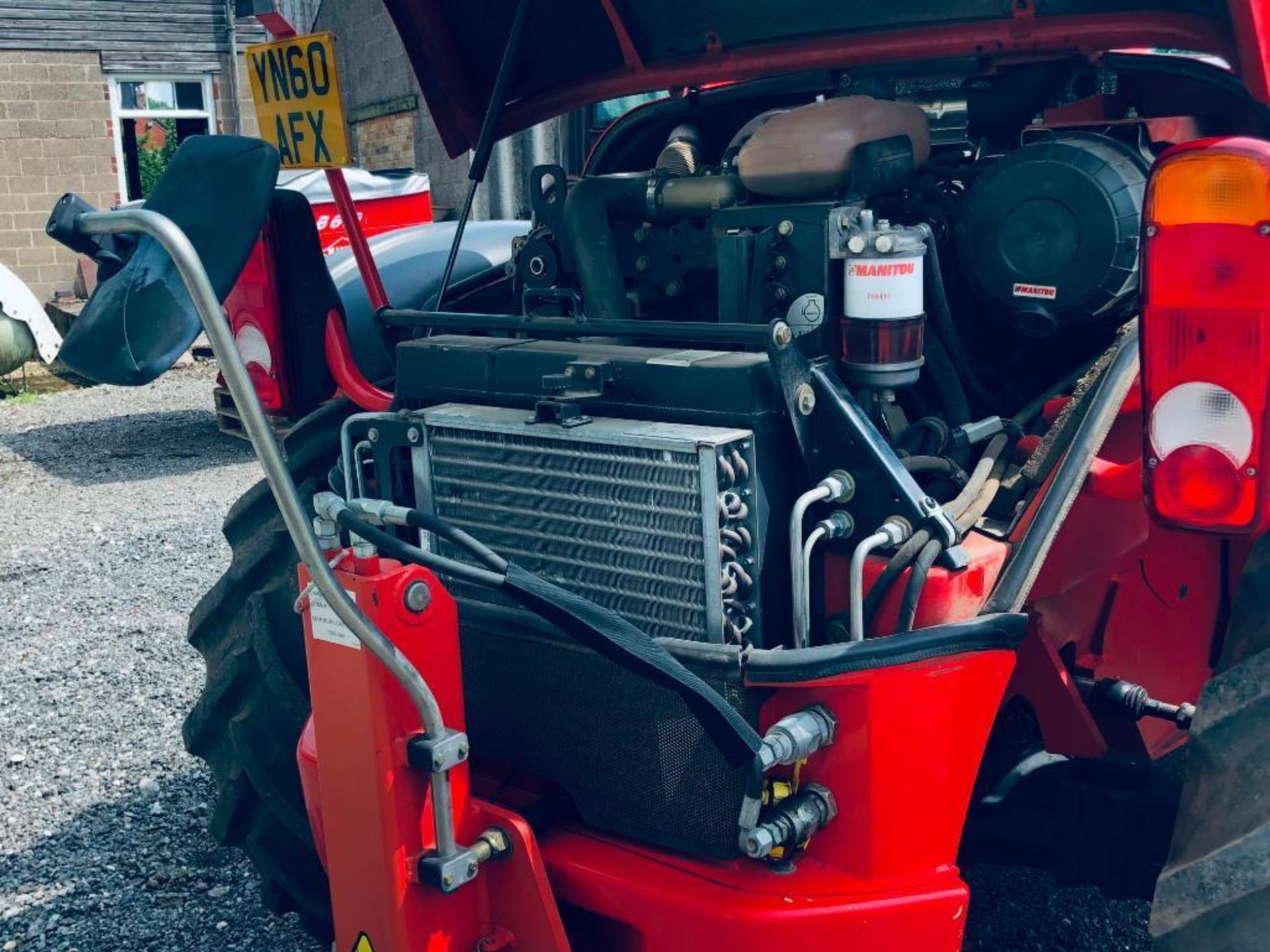 2010 Manitou MLT627 Turbo materials handler c/w air conditioned cab, pick up hitch, pin and cone hea - Image 11 of 47