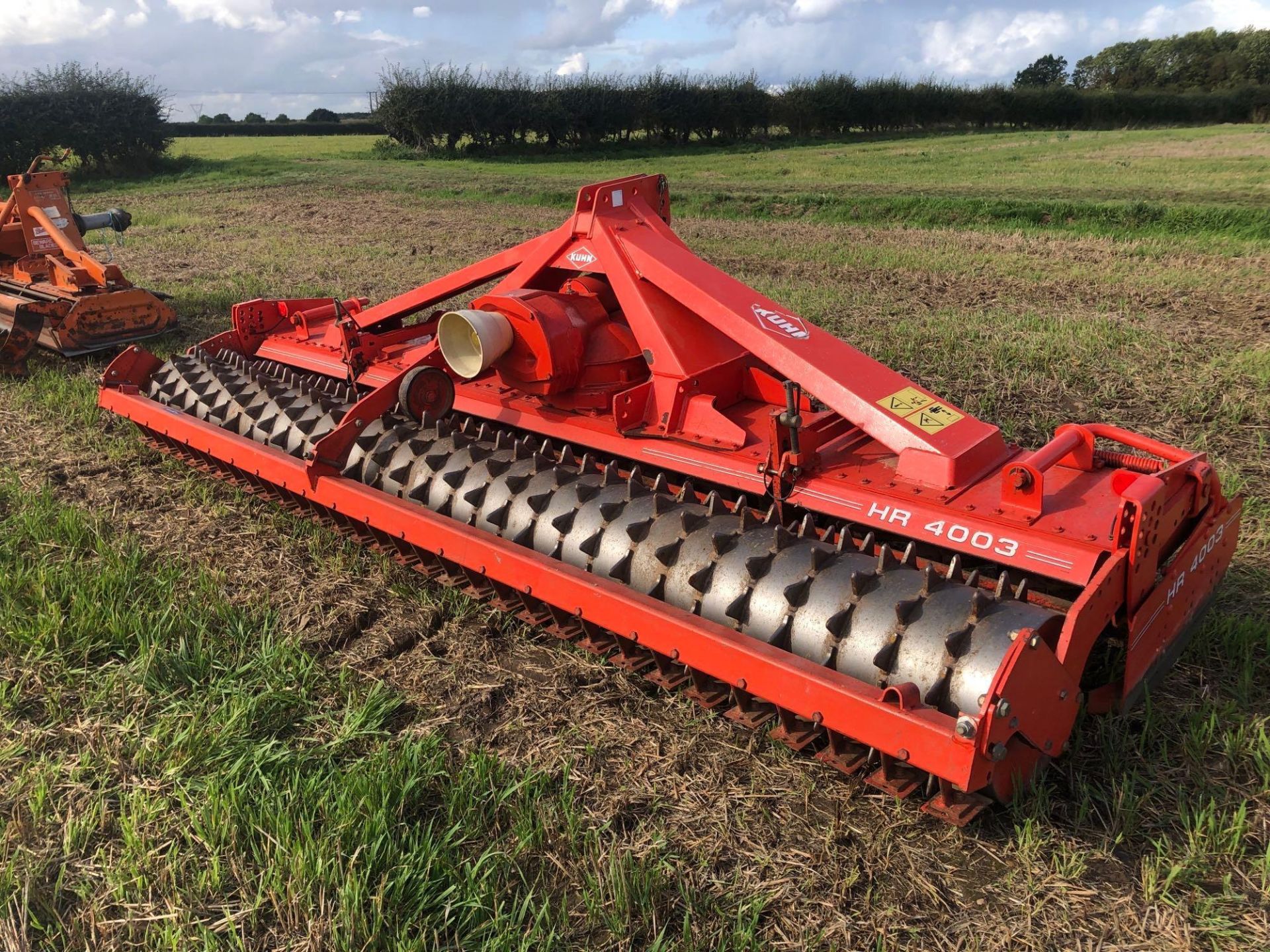 2001 Kuhn HR4003D power harrow with rear maxi packer, quick release tines, linkage mounted. Serial N - Image 12 of 13