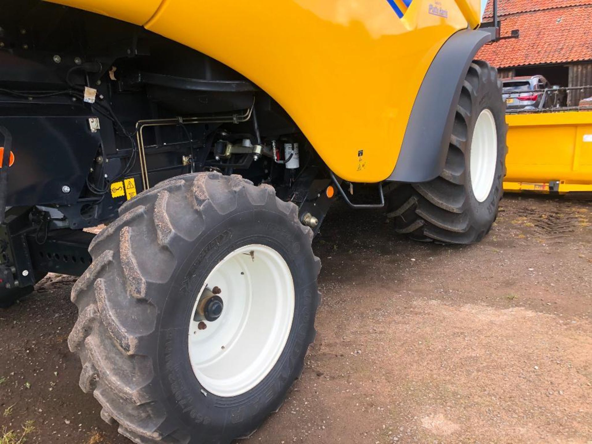 2012 New Holland CX5090 combine harvester with 20ft Varifeed header on Goodyear 800/65R32 front and - Image 18 of 38