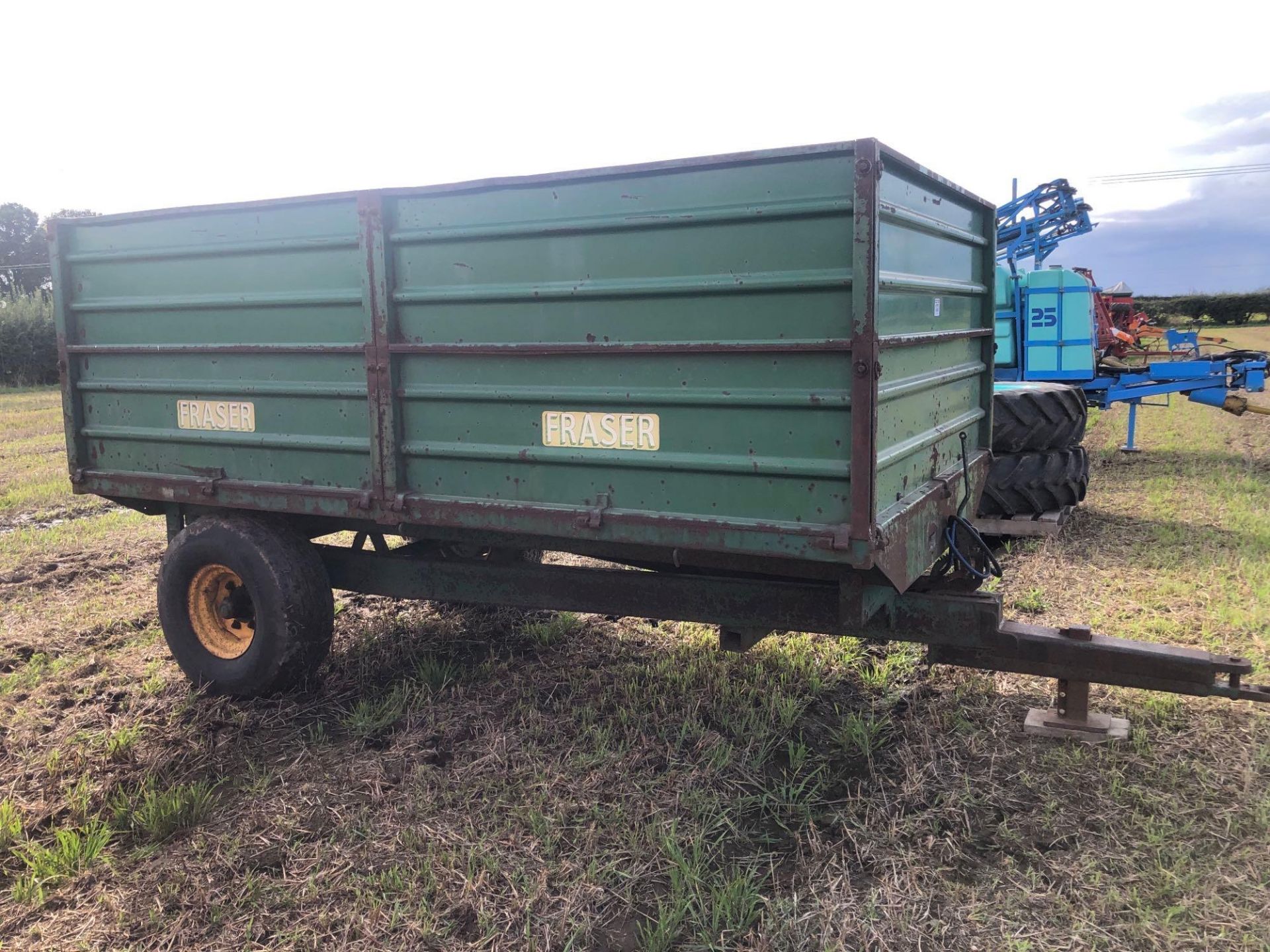 Fraser 6t drop side trailer c/w manual tailgate and grain chute single axle on 12.5/80-15.3 wheels a - Image 3 of 5