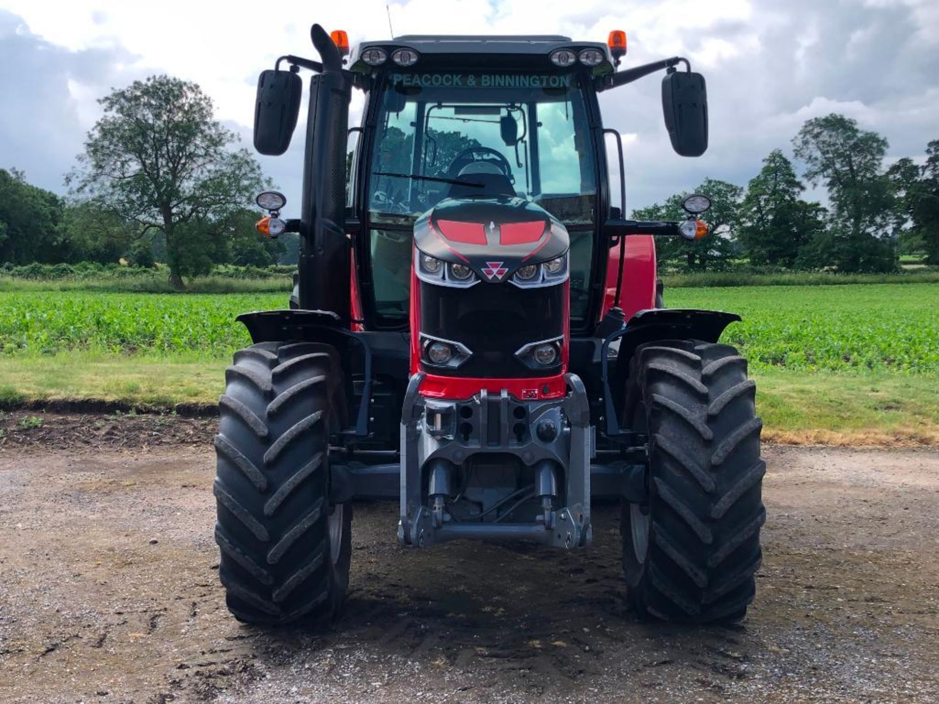 2019 Massey Ferguson 6715 S Dyna 6 50kph 4wd tractor c/w 3 manual spools, front linkage, air brakes, - Image 19 of 41