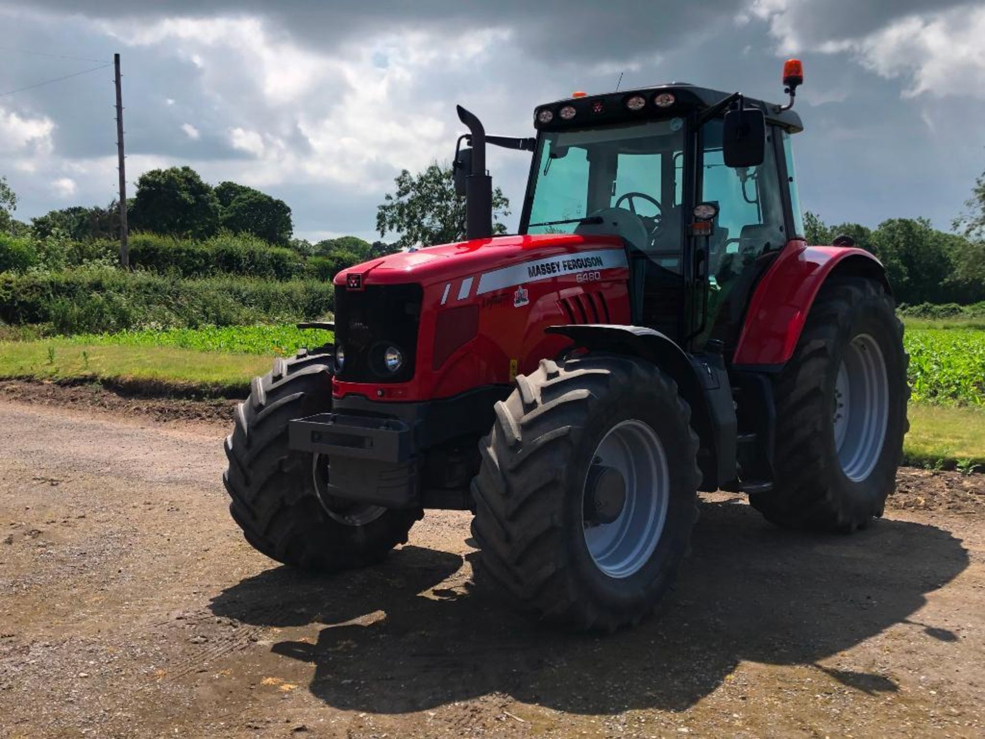 2011 Massey Ferguson 6480 Dyna 6 40kph 4wd tractor c/w 3 manual spools, front and cab suspension, im - Image 5 of 44
