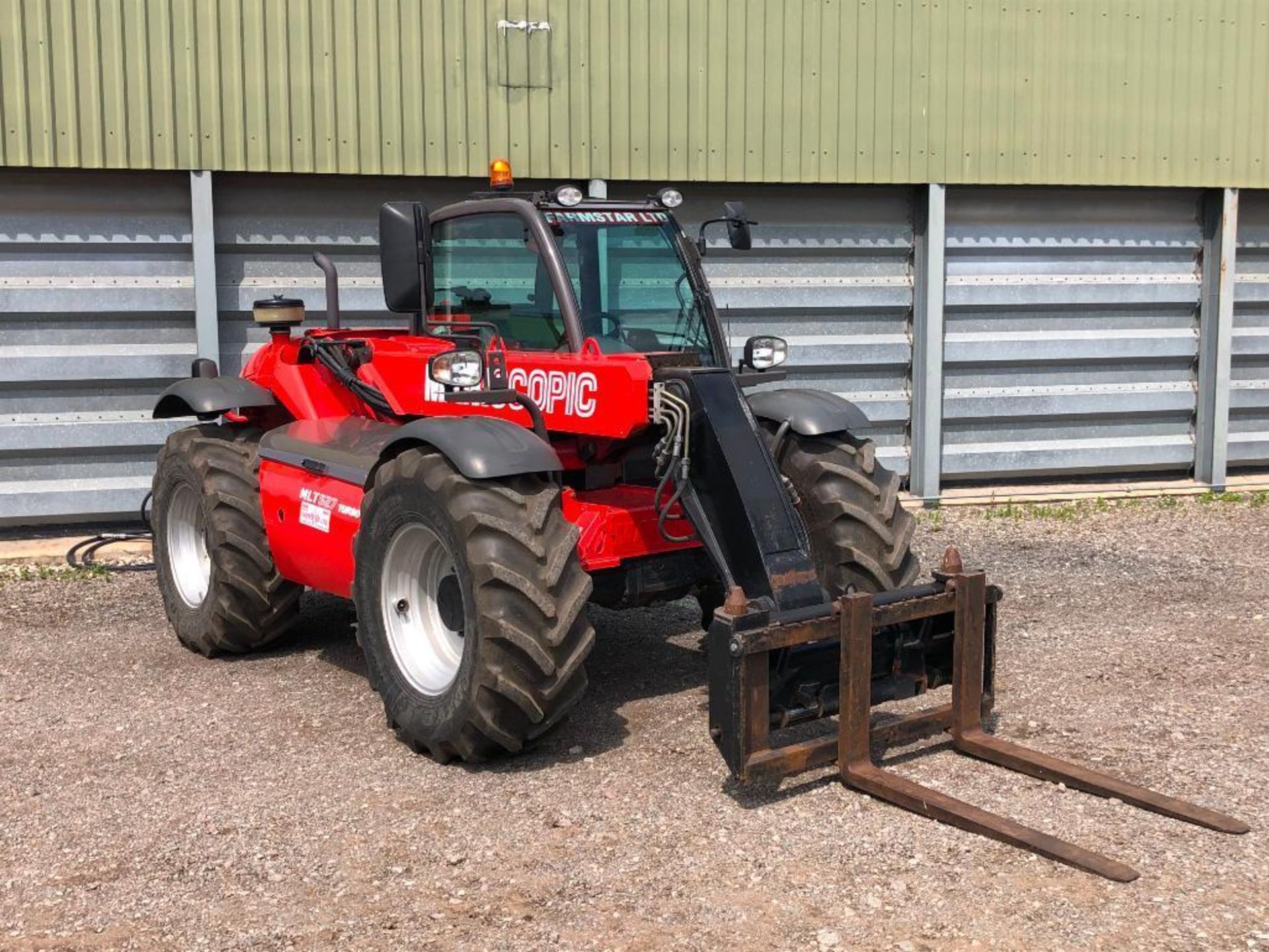 2010 Manitou MLT627 Turbo materials handler c/w air conditioned cab, pick up hitch, pin and cone hea - Image 37 of 47