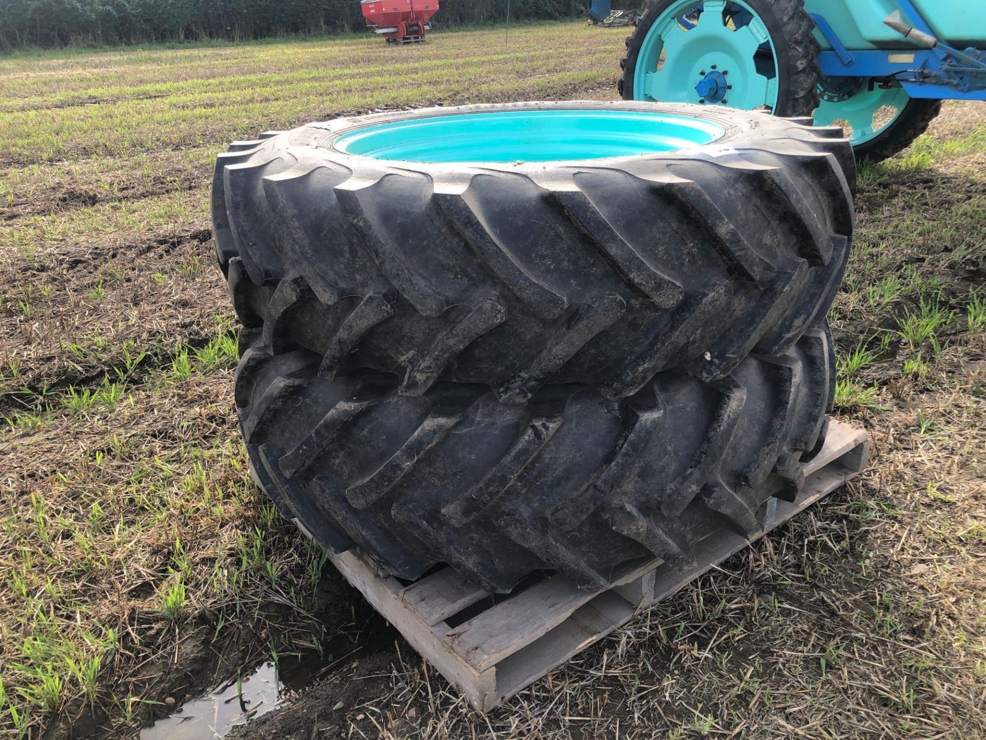 Pair Alliance 16.9R38 wheels and tyres to suit Berthoud sprayer - Image 3 of 5