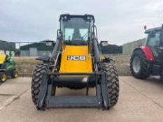 2018 JCB 417 loading shovel on Michelin 17.5R25 XTLA wheels and tyres*. c/w JCB headstock. Reg: YX18