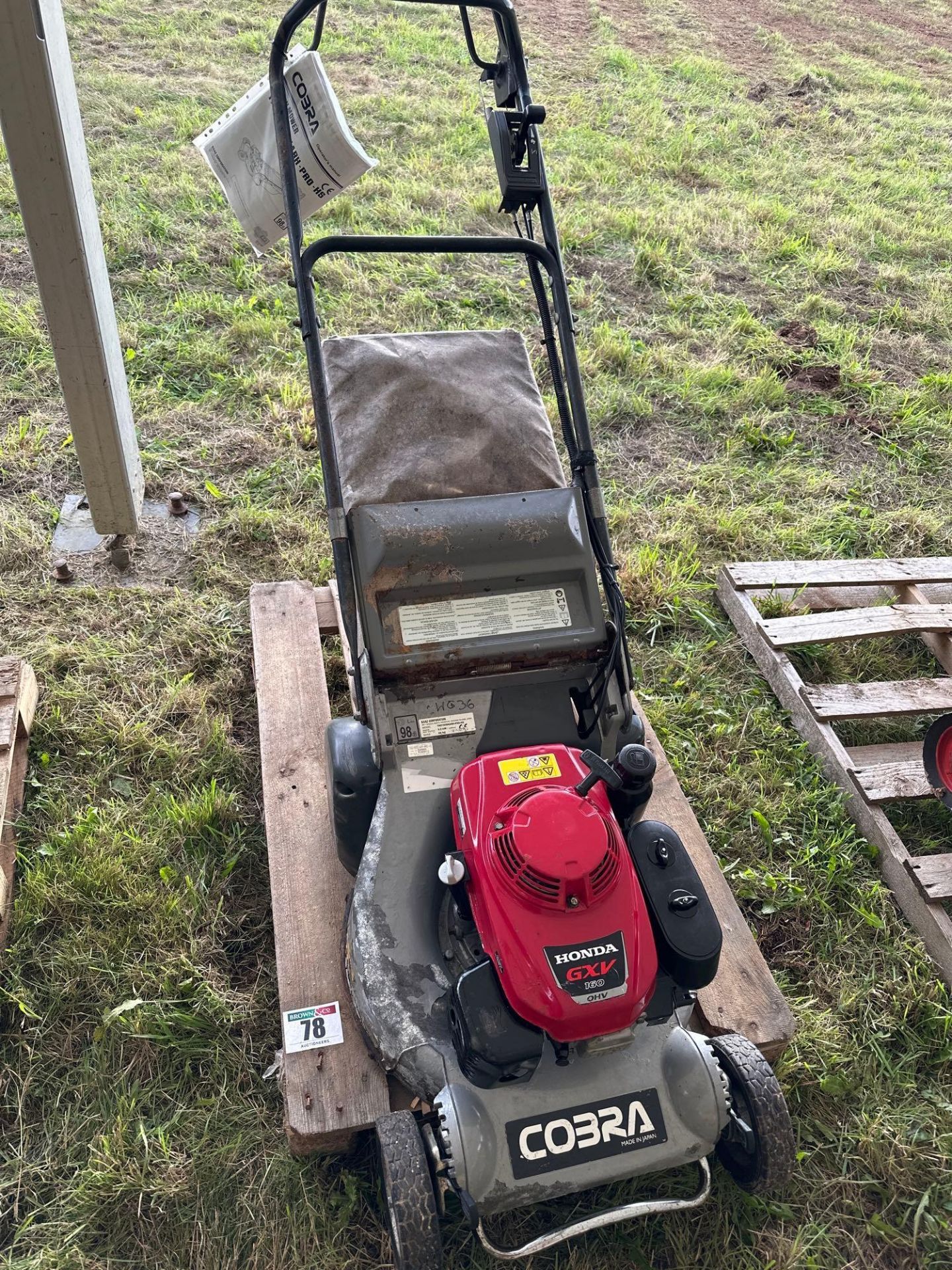 Cobra pedestrian mower with Honda GXV 160 engine - Image 2 of 3