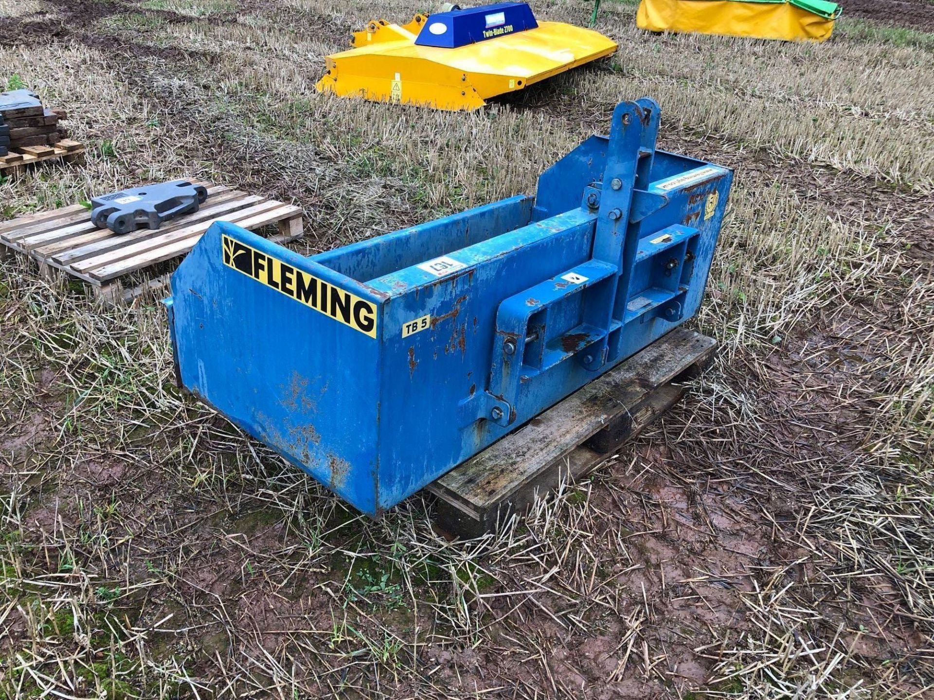 Fleming transport box, linkage mounted