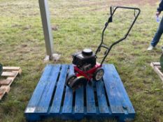 Lawn edger with B&S 520G 35/23 engine