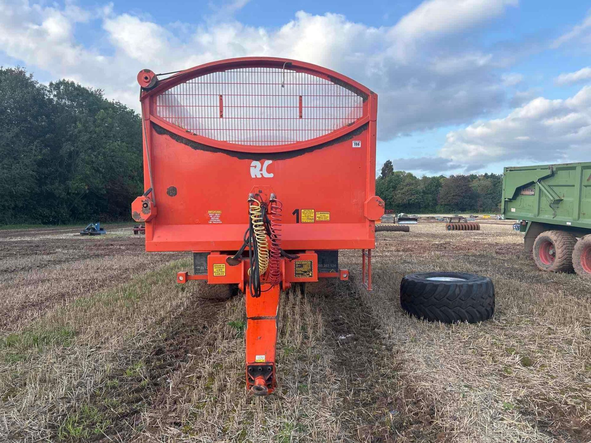 2013 Larrington Majestic 18t twin axle grain trailer, sprung drawbar, air brakes, hydraulic tailgate