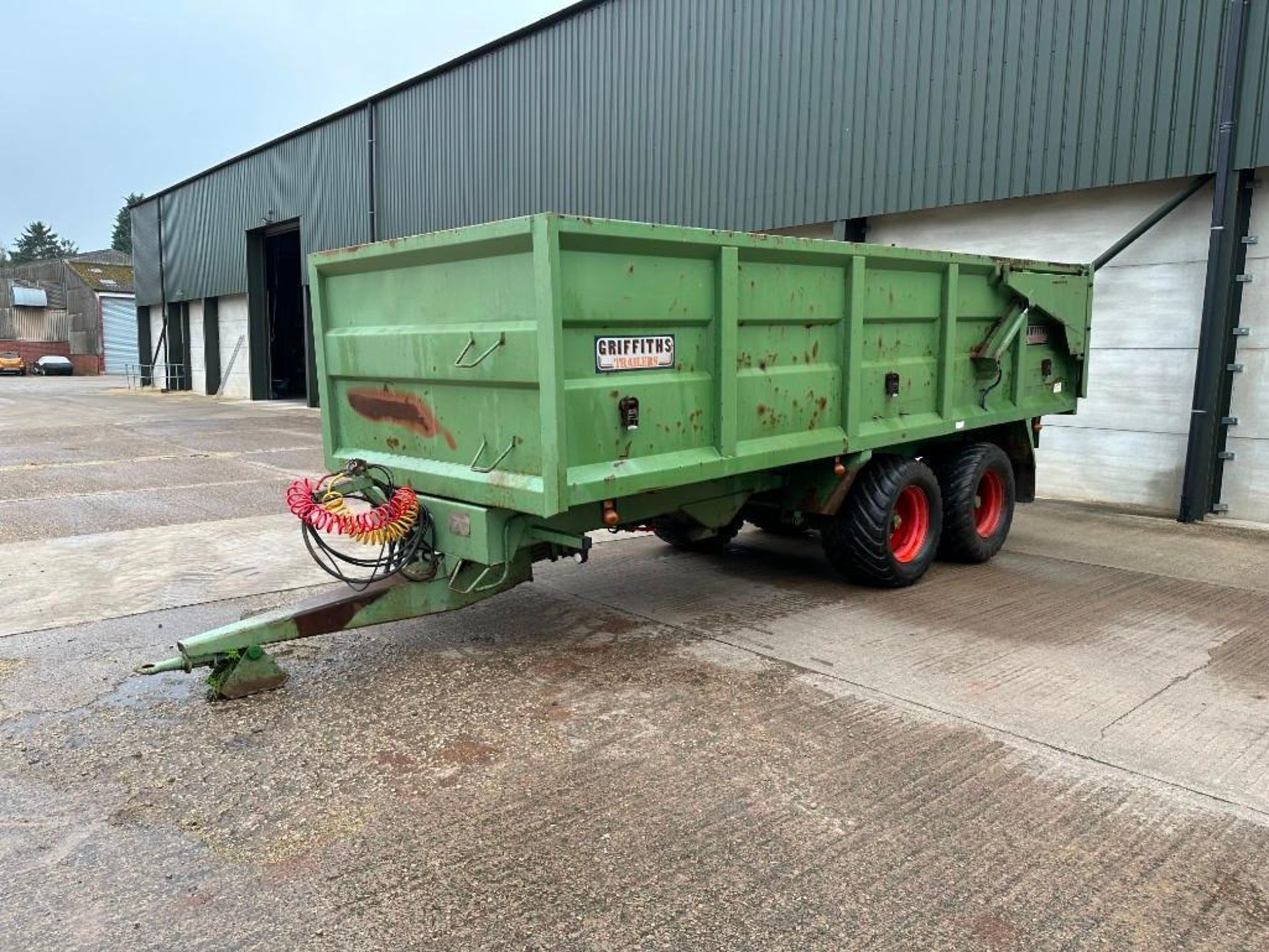 2005 Griffiths 14t twin axle grain trailer, sprung drawbar, air over hydraulic brakes, hydraulic tai - Image 7 of 8