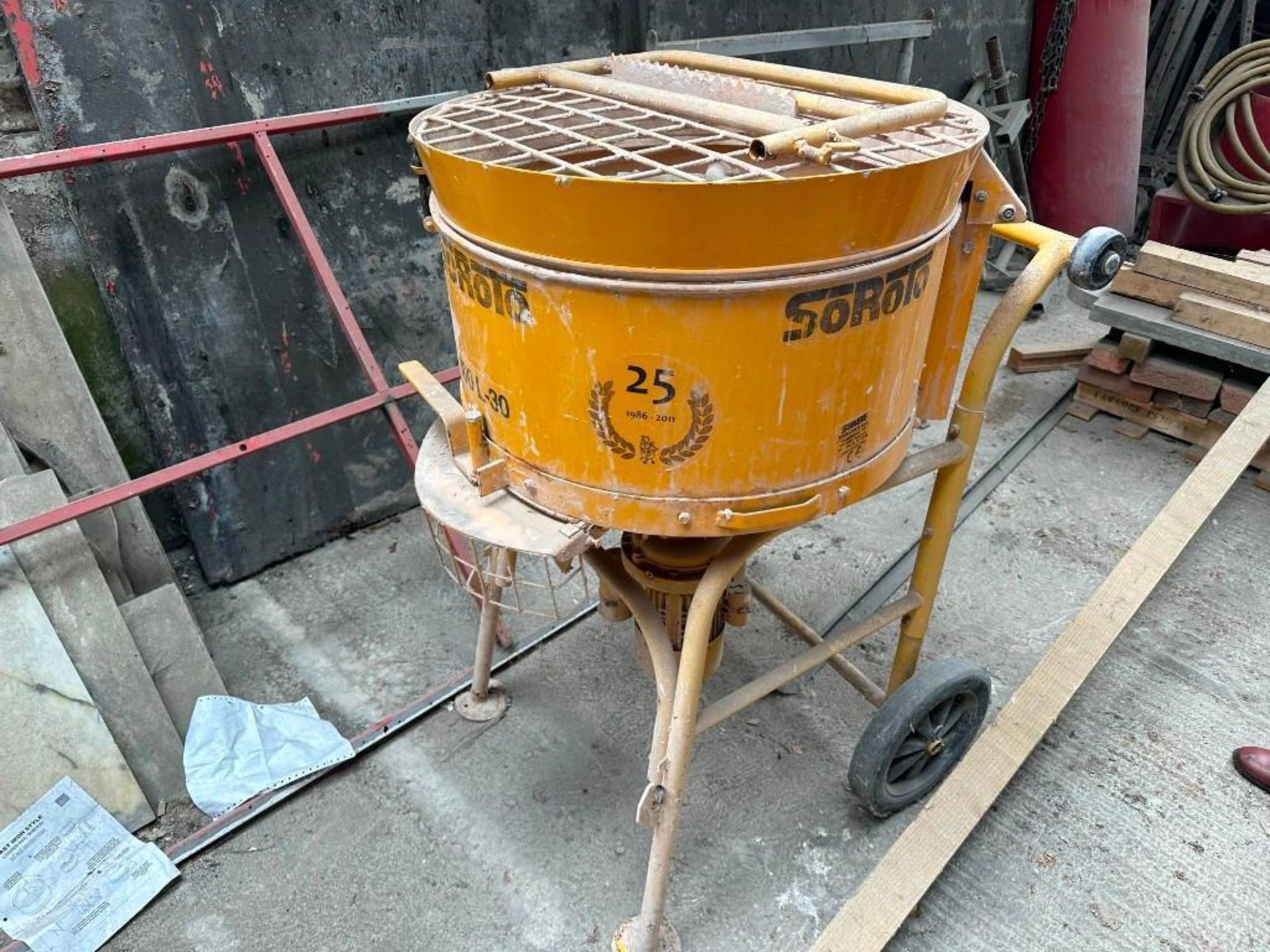 SoRoTo 100l plaster mixer, 3 phase - Image 2 of 3