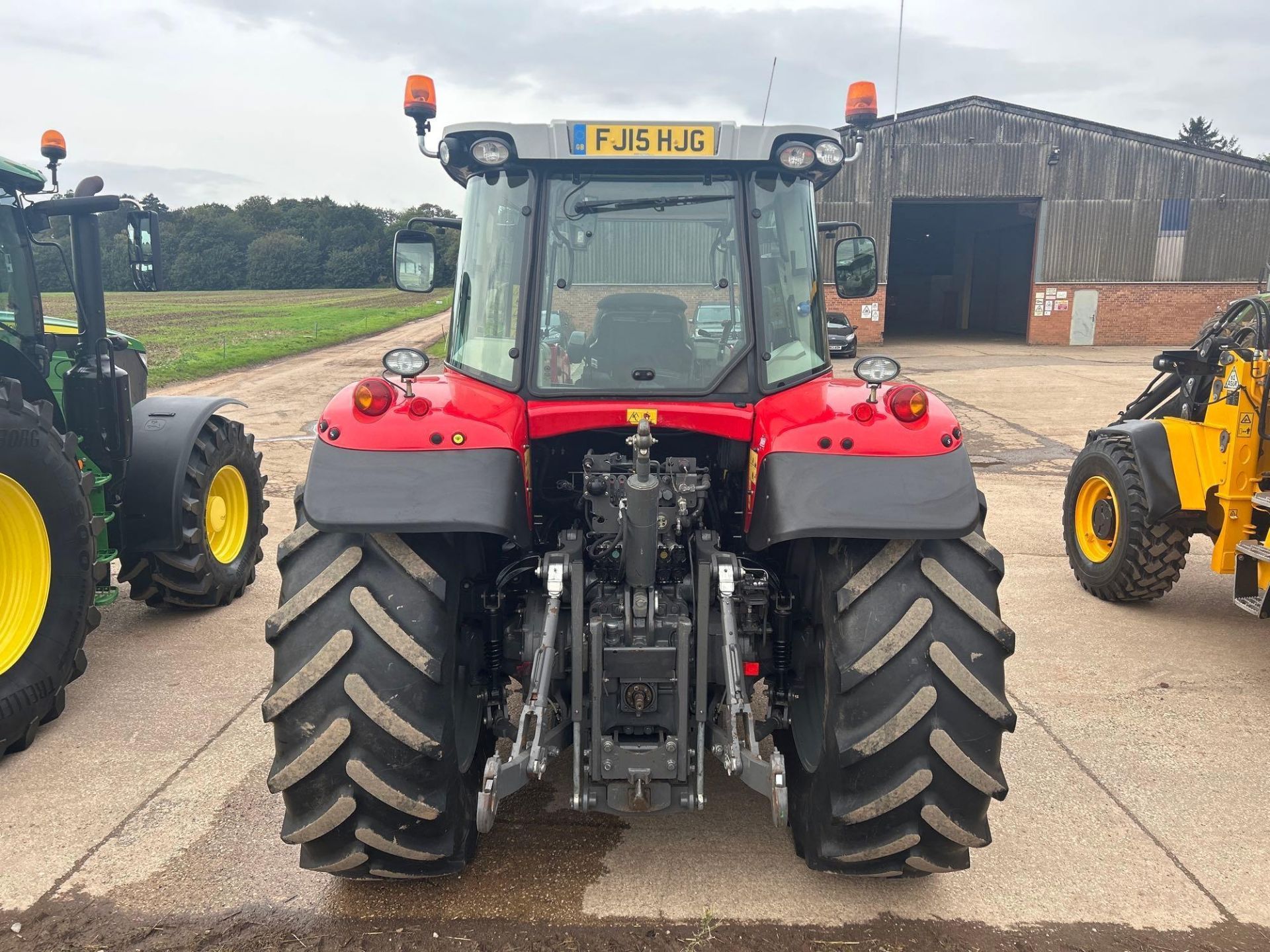 2015 Massey Ferguson 7618 Dyna VT 50Kph 4wd tractor with Massey Ferguson 968 front loader, 50kph, ai - Image 3 of 16