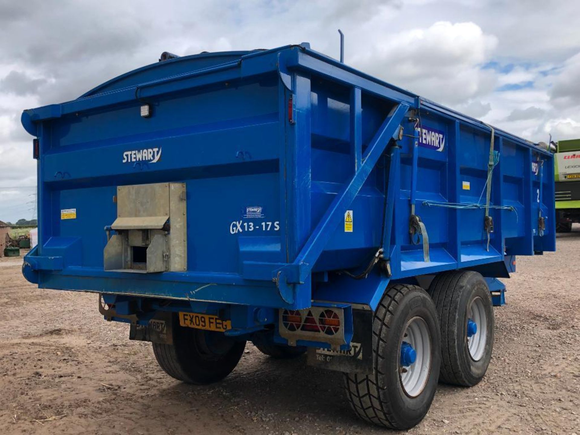 2013 Stewart GX13-17S 13t grain trailer, sprung drawbar, hydraulic tailgate and grain chute complete - Image 5 of 14