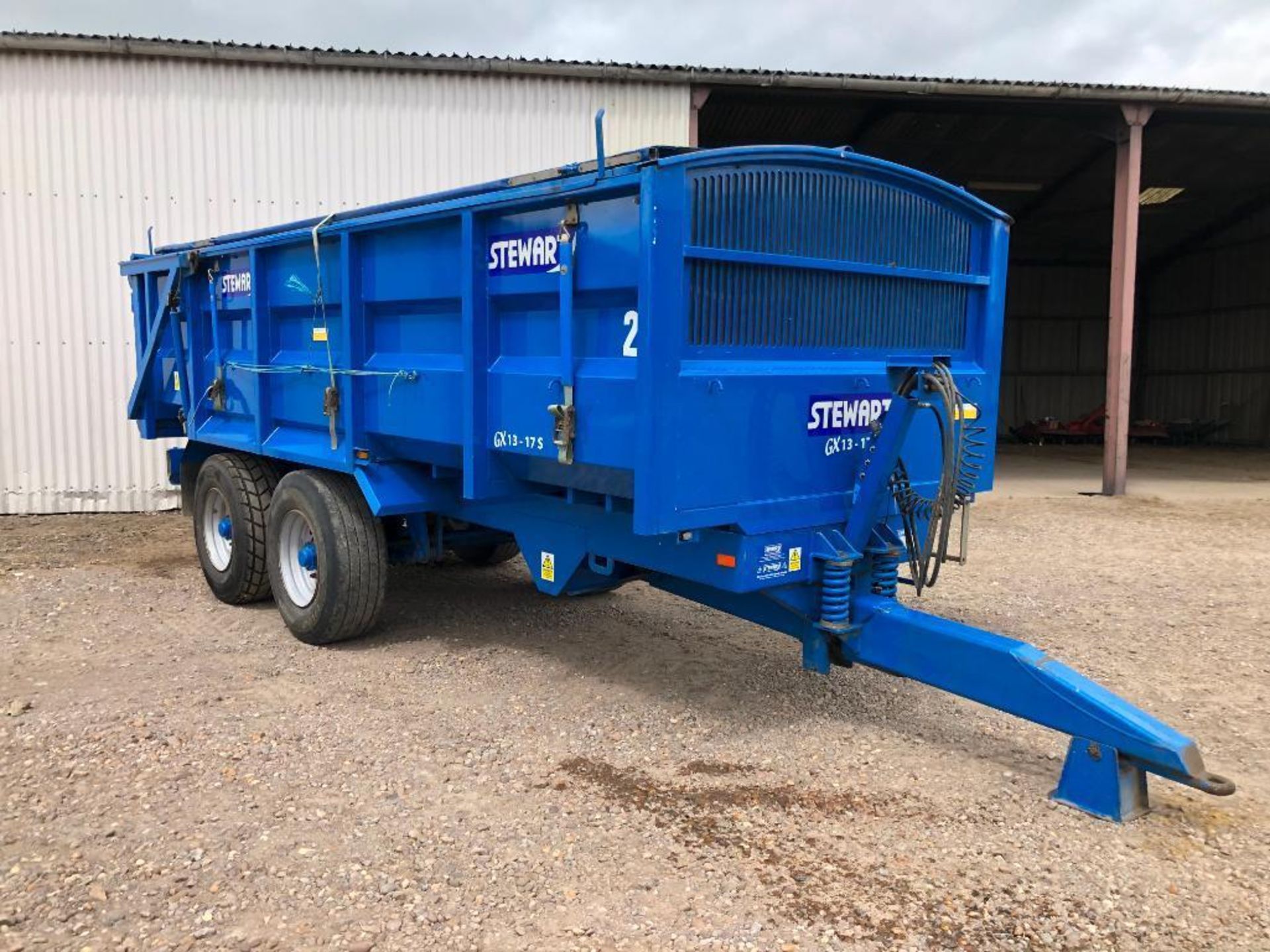 2013 Stewart GX13-17S 13t grain trailer, sprung drawbar, hydraulic tailgate and grain chute complete - Image 13 of 14