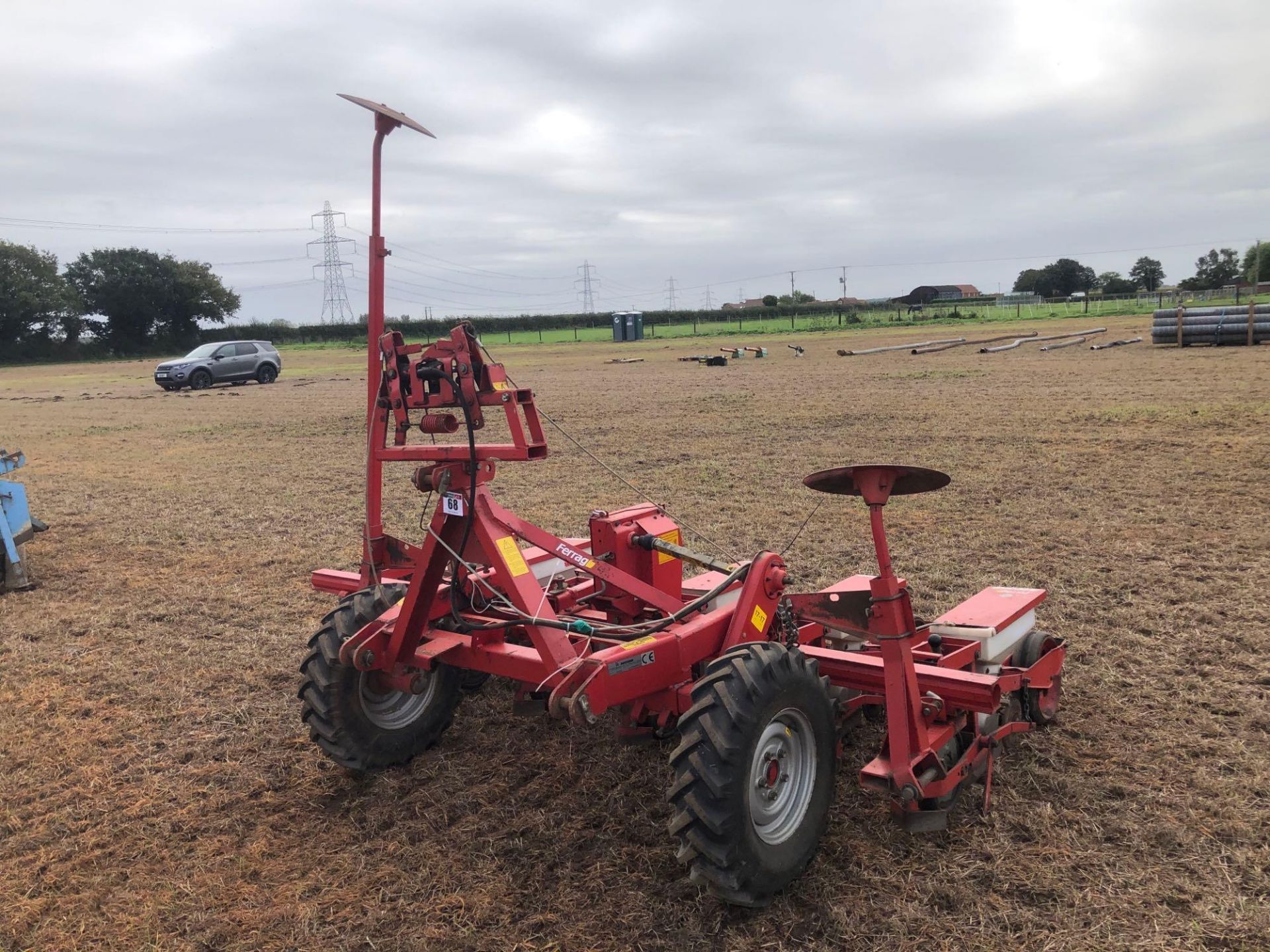 Accord Monopill S 6 row precision drill with tramline kit. Model No: 001802. NB: Control box in offi