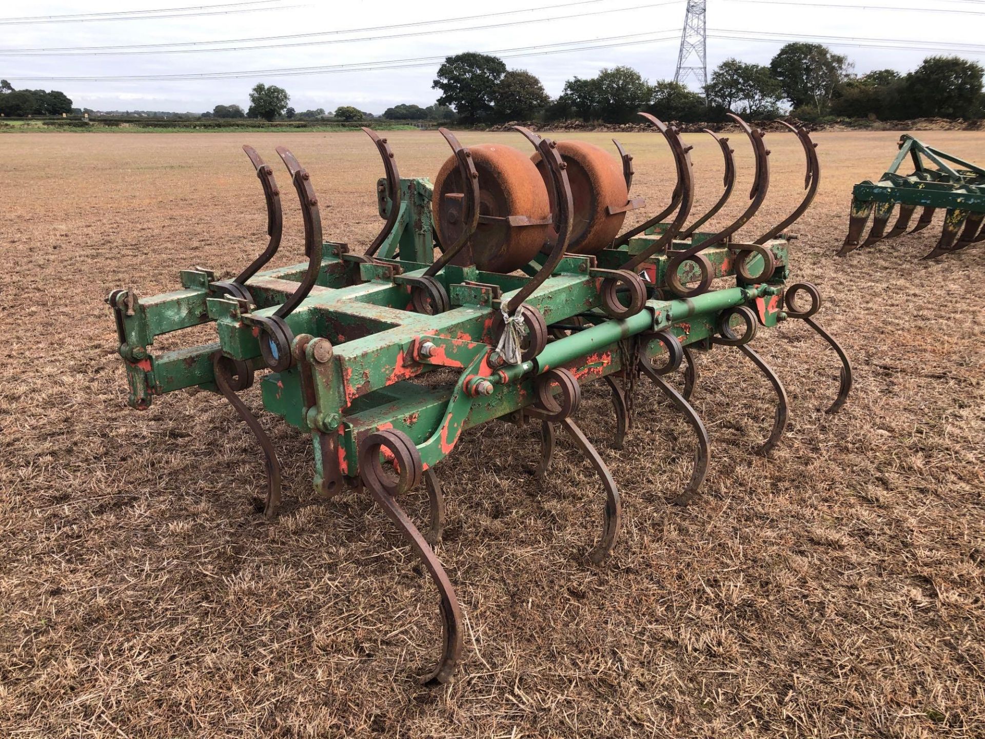 Jones pigtail cultivator, 4.7m, hydraulic folding, linkage mounted - Image 4 of 4