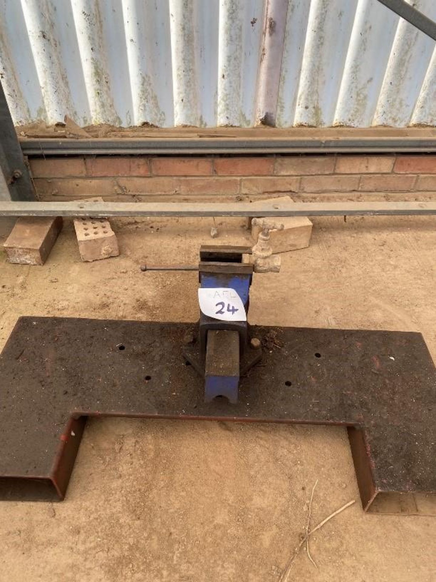 Bench Vice - (Lincolnshire)