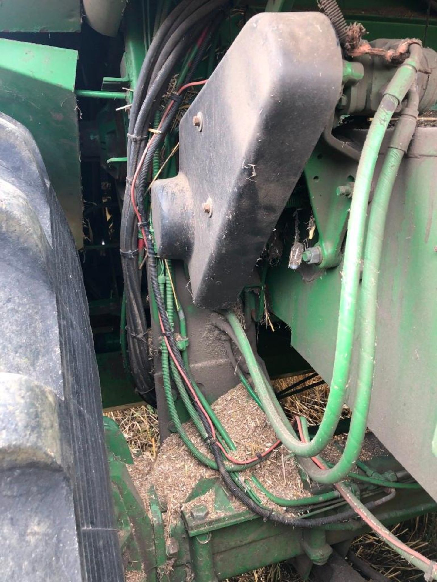 1987 John Deere 1085 Combine c/w 18ft Cut Header - (Suffolk) - Image 19 of 36