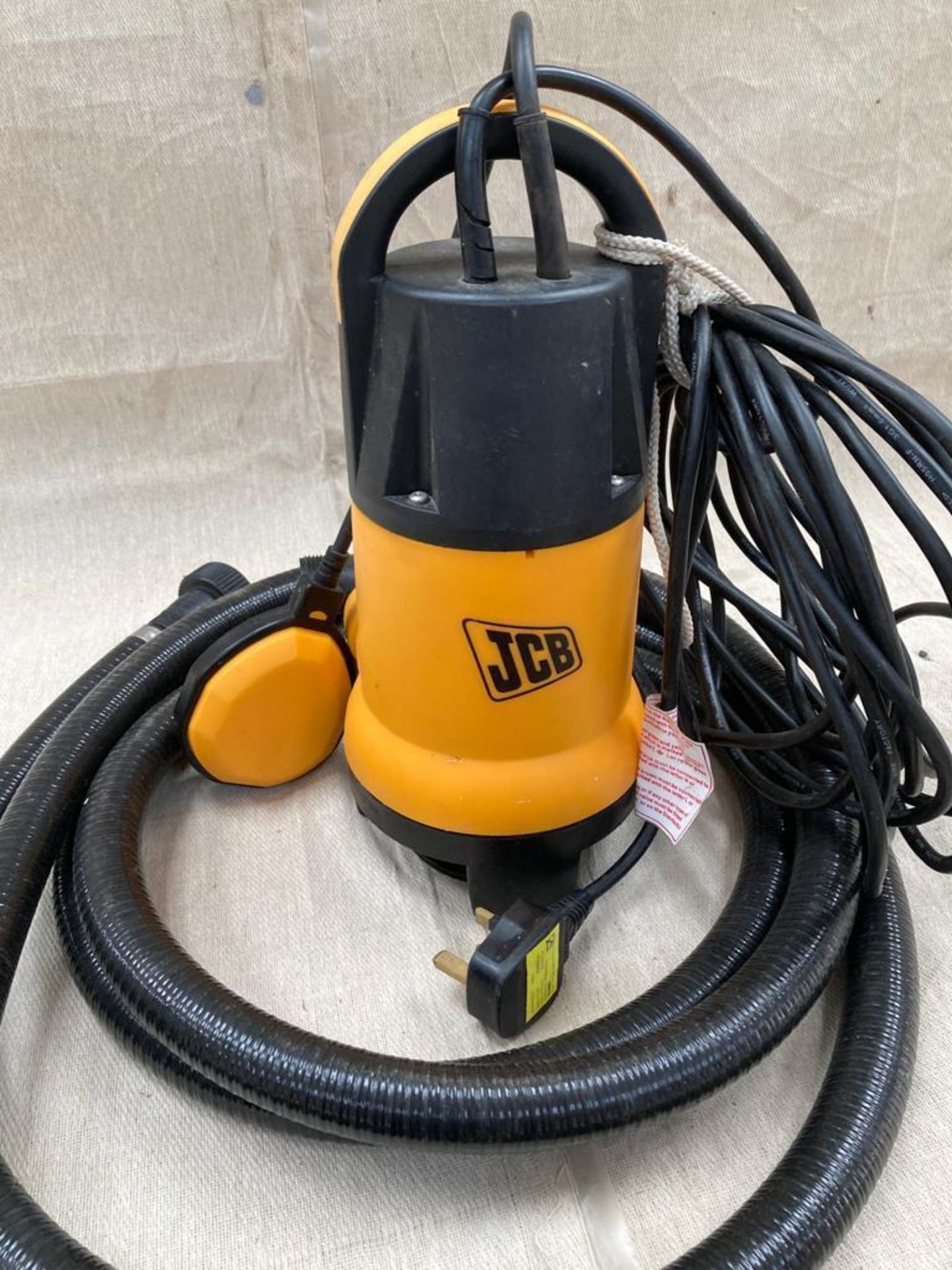 JCB 240V Submersible Pump - (Norfolk)