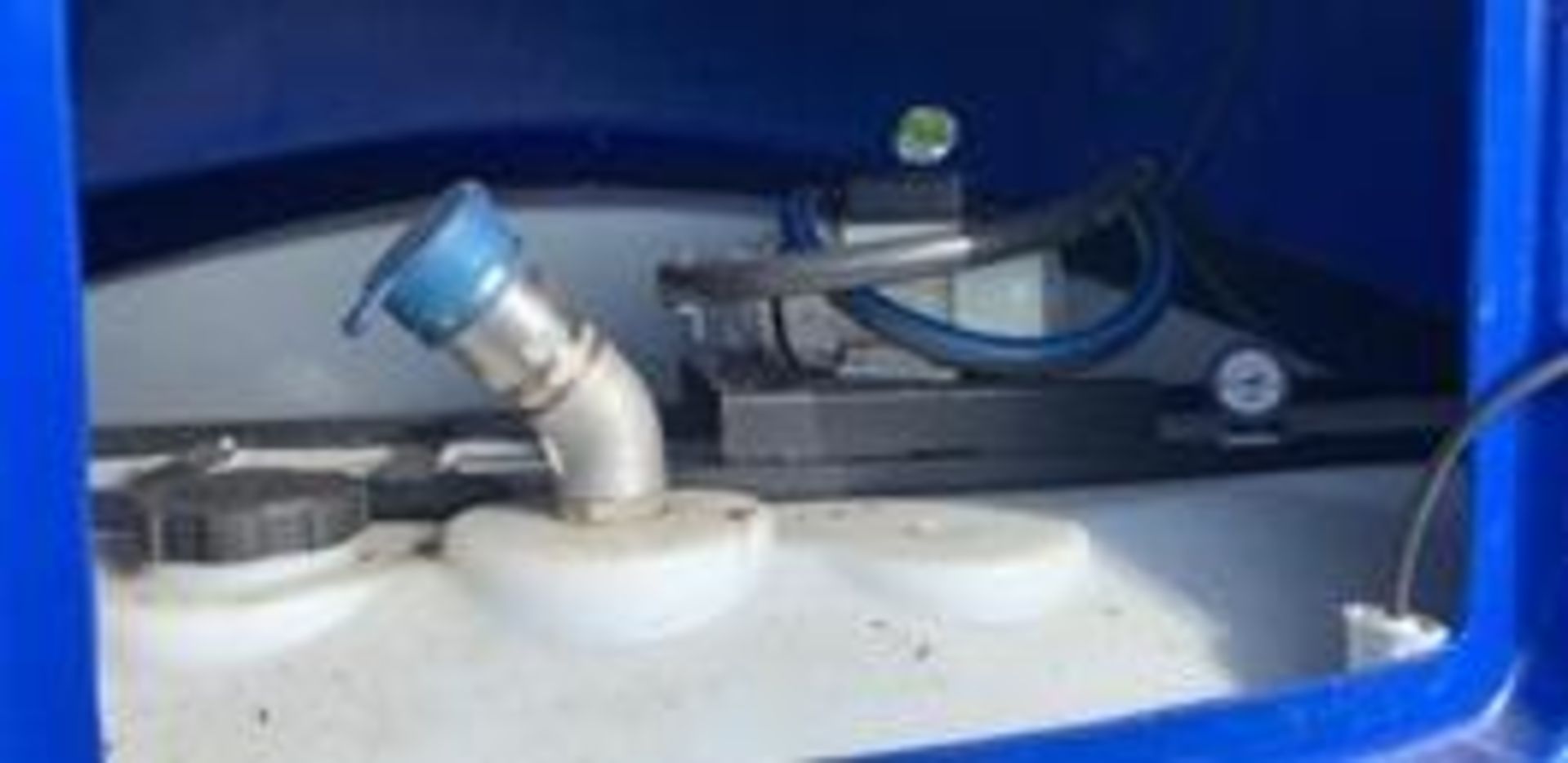 Deso VLP5000DD - 5,000 Litre AdBlue Tank and Pump - (Norfolk) - Image 3 of 4