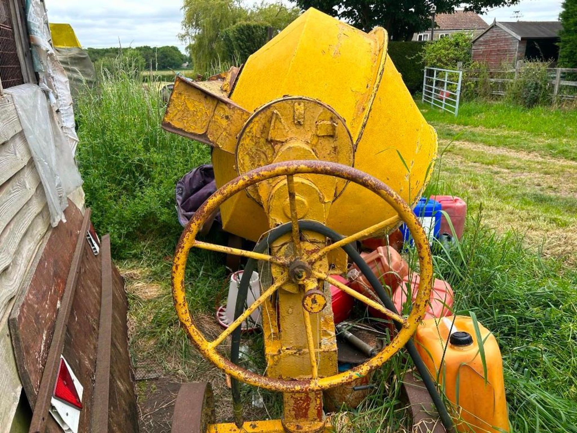 Vintage 1/2T Cement Mixer - (Lincolnshire) - Image 4 of 8