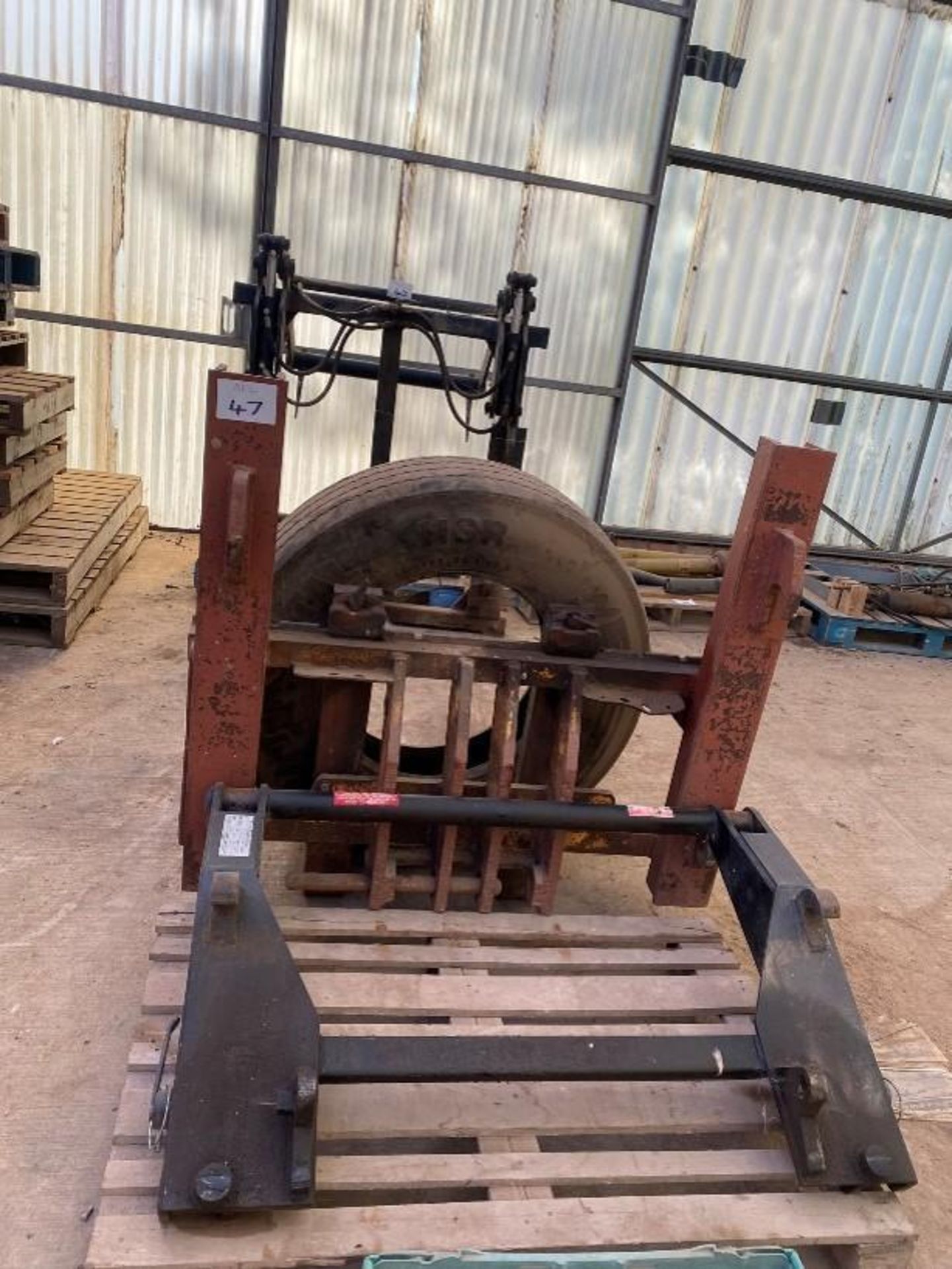 Q-Fit Pallet Tines c/w Q-Fit to Euro Brackets Headstock - (Lincolnshire)
