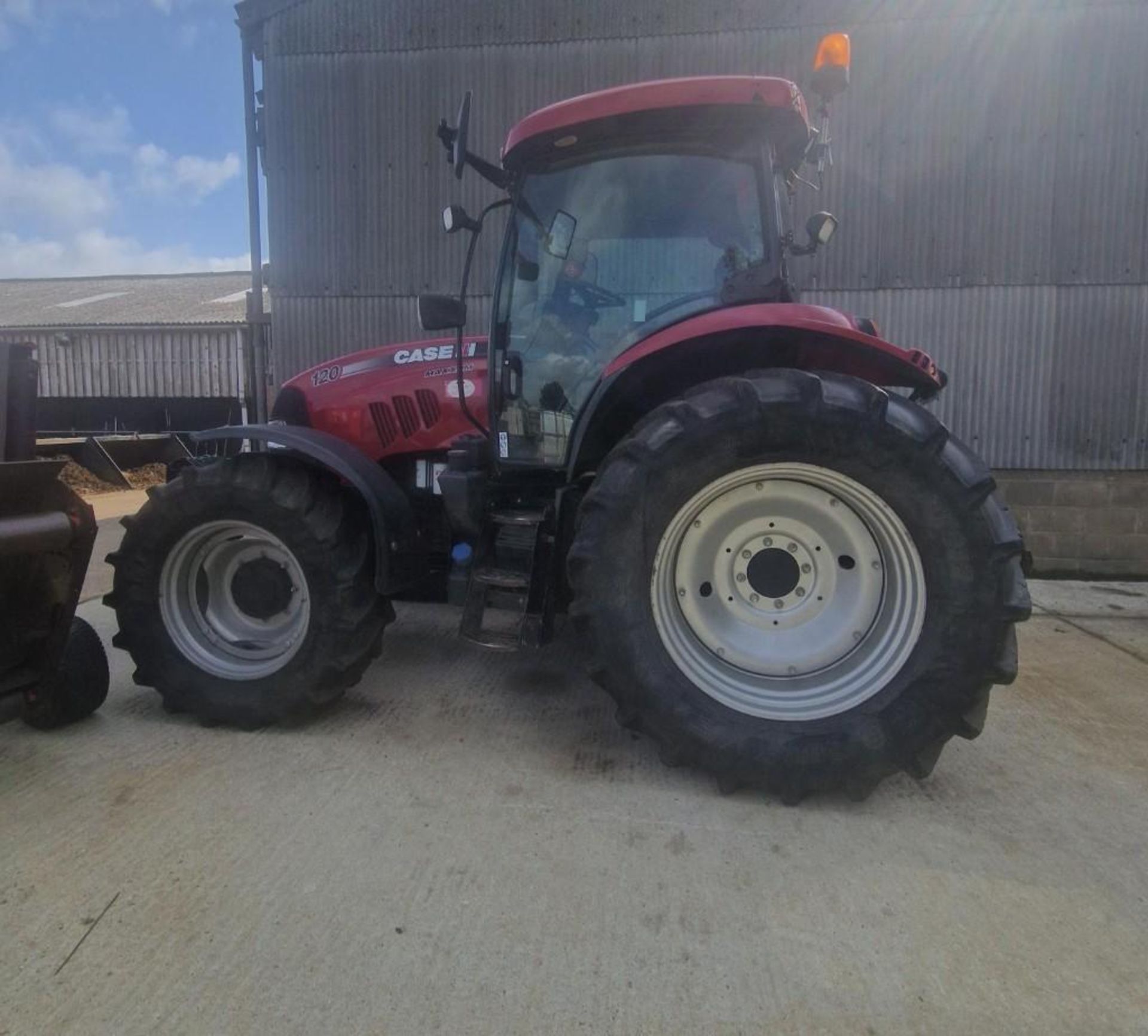 2013 Case Maxxum 120 - (Suffolk)