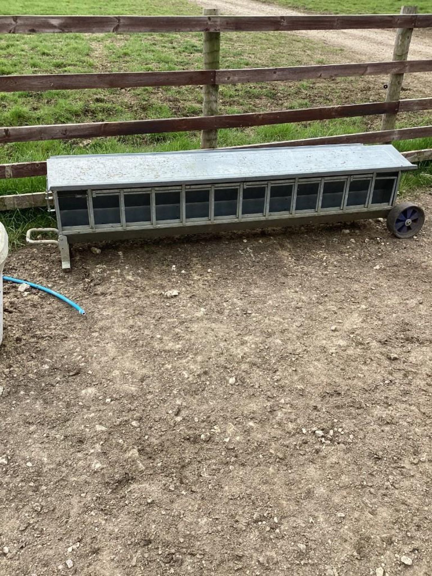 IAE Sheep Creep Feeder - (Leicestershire) - Image 2 of 2