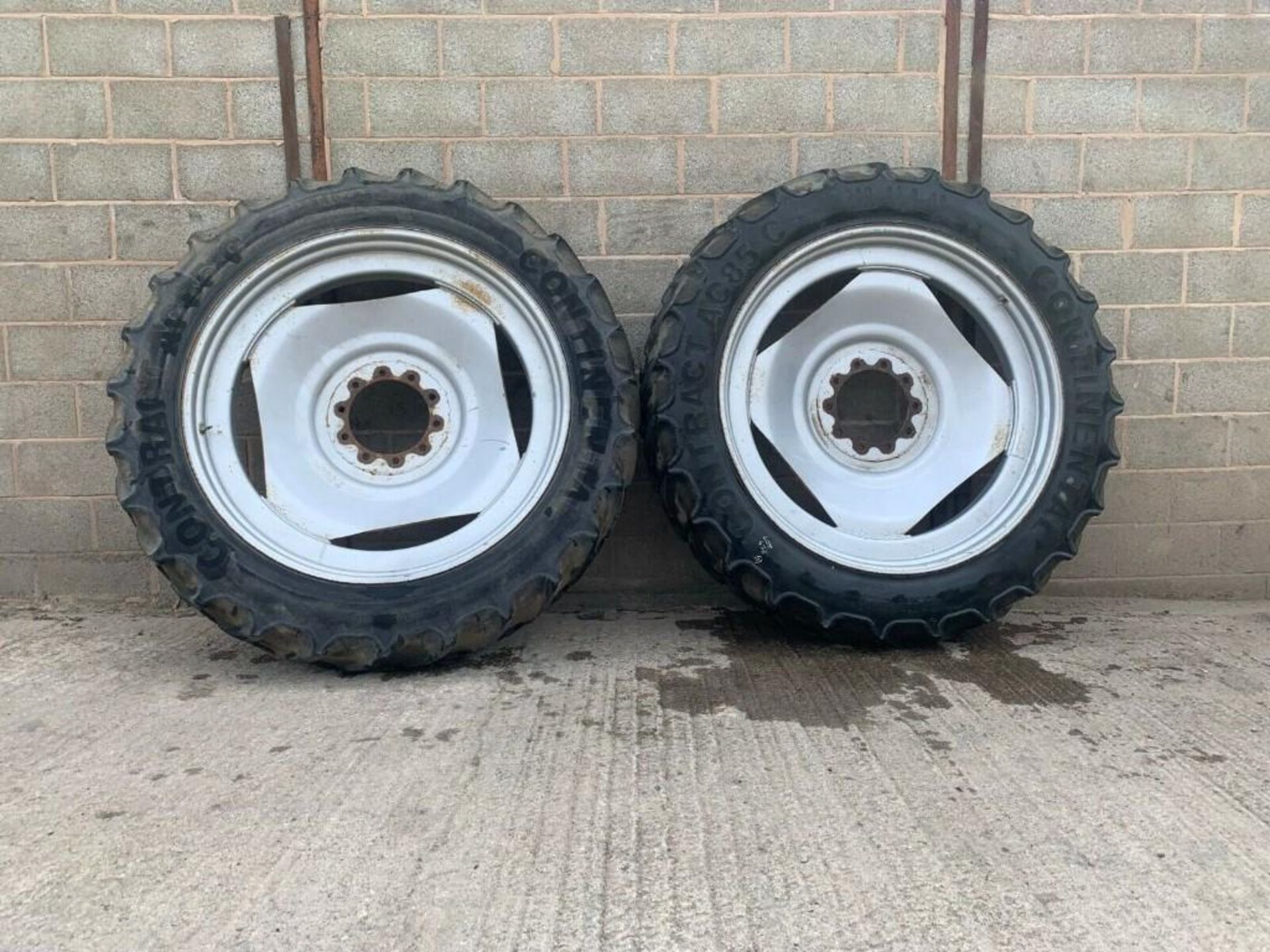 2No. 340/85R48 Continental Tyres on Trailed Sprayer Wheels - (Shropshire) - Image 2 of 5