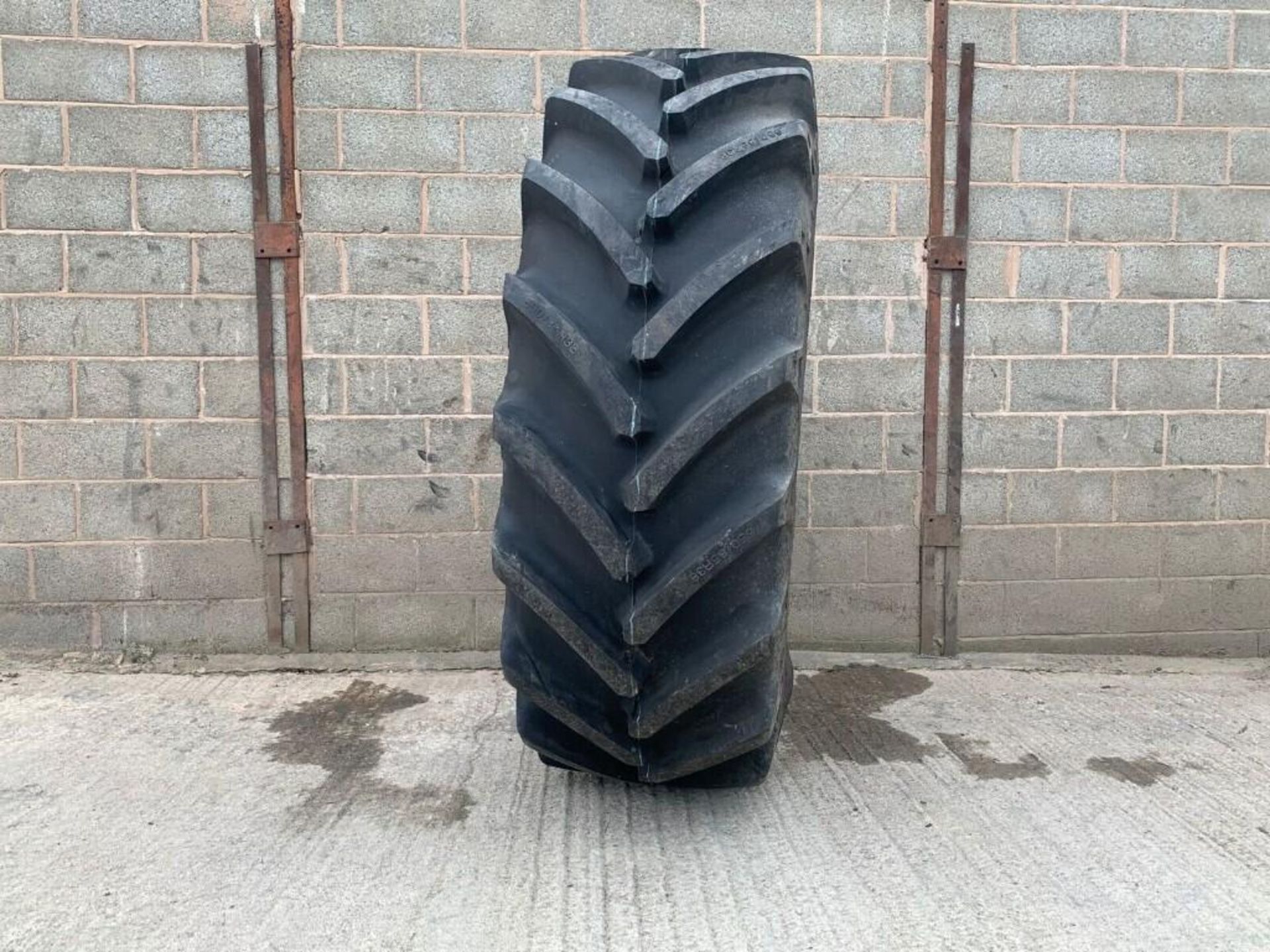 1No. 650/85R38 Linglong LR7000 173D/176A8 TL Tractor Tyre - (Shropshire) - Image 2 of 3