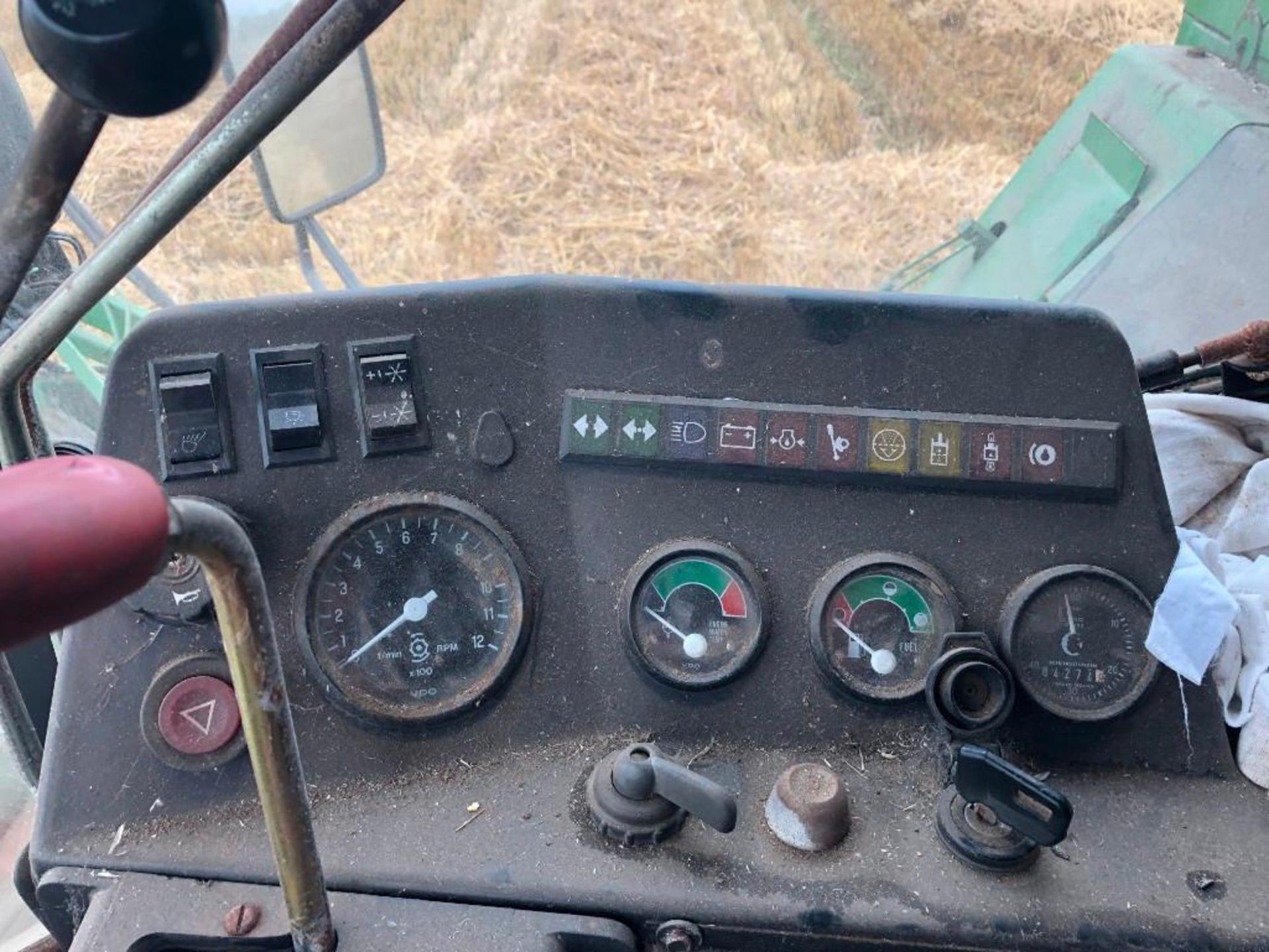 1987 John Deere 1085 Combine c/w 18ft Cut Header - (Suffolk) - Image 16 of 36