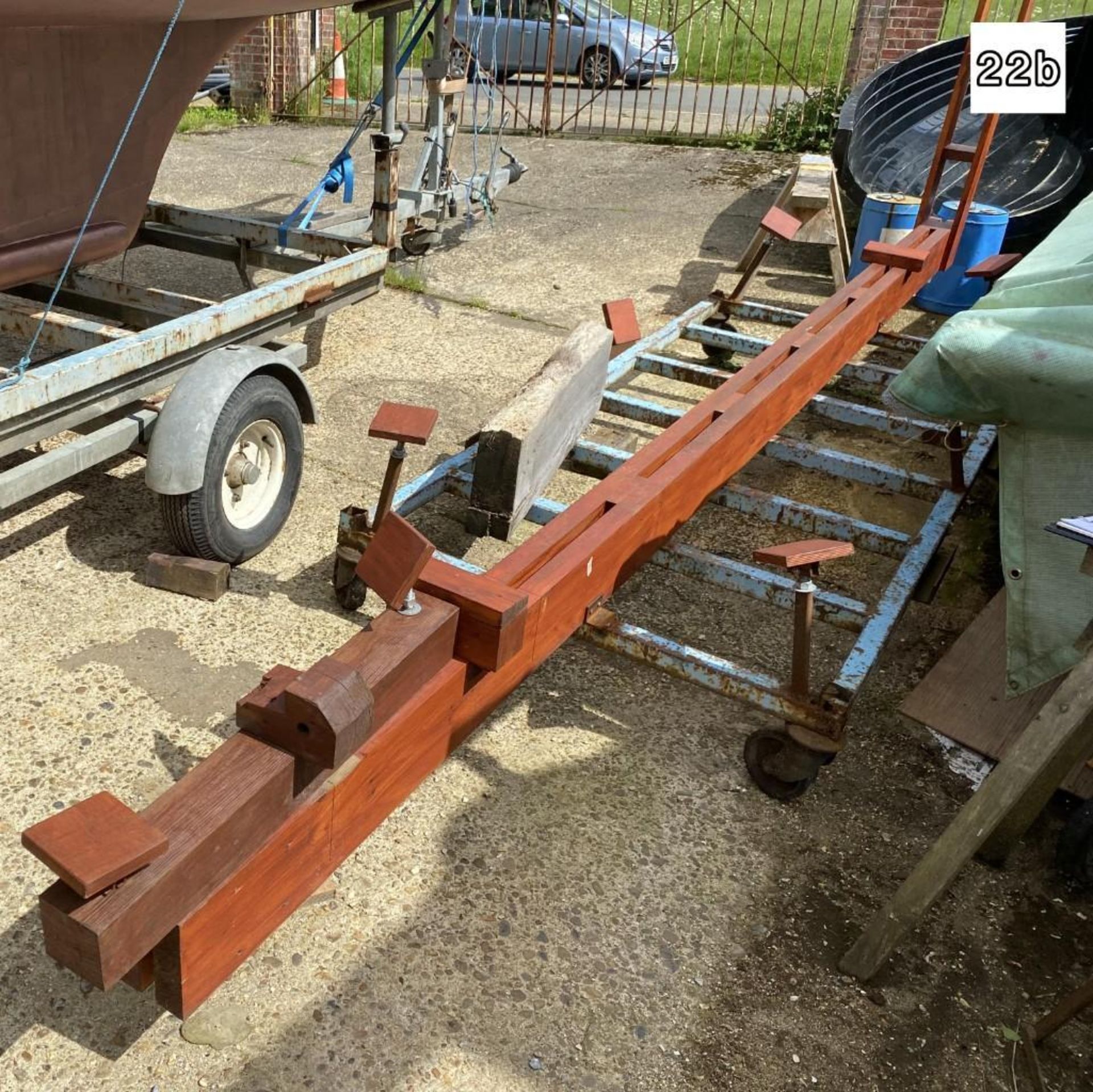 Kingsley Farrington Boatbuilder Wheeled 2.44m x 1.15m Boat Cradle - (Norfolk) - Image 2 of 2