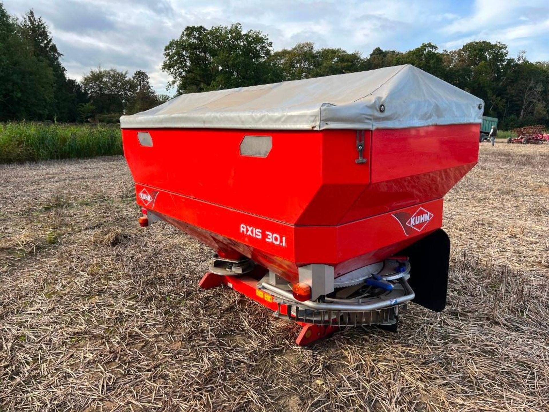 2007 Kuhn Axis 30.1 Fertiliser Spreader - Image 4 of 4