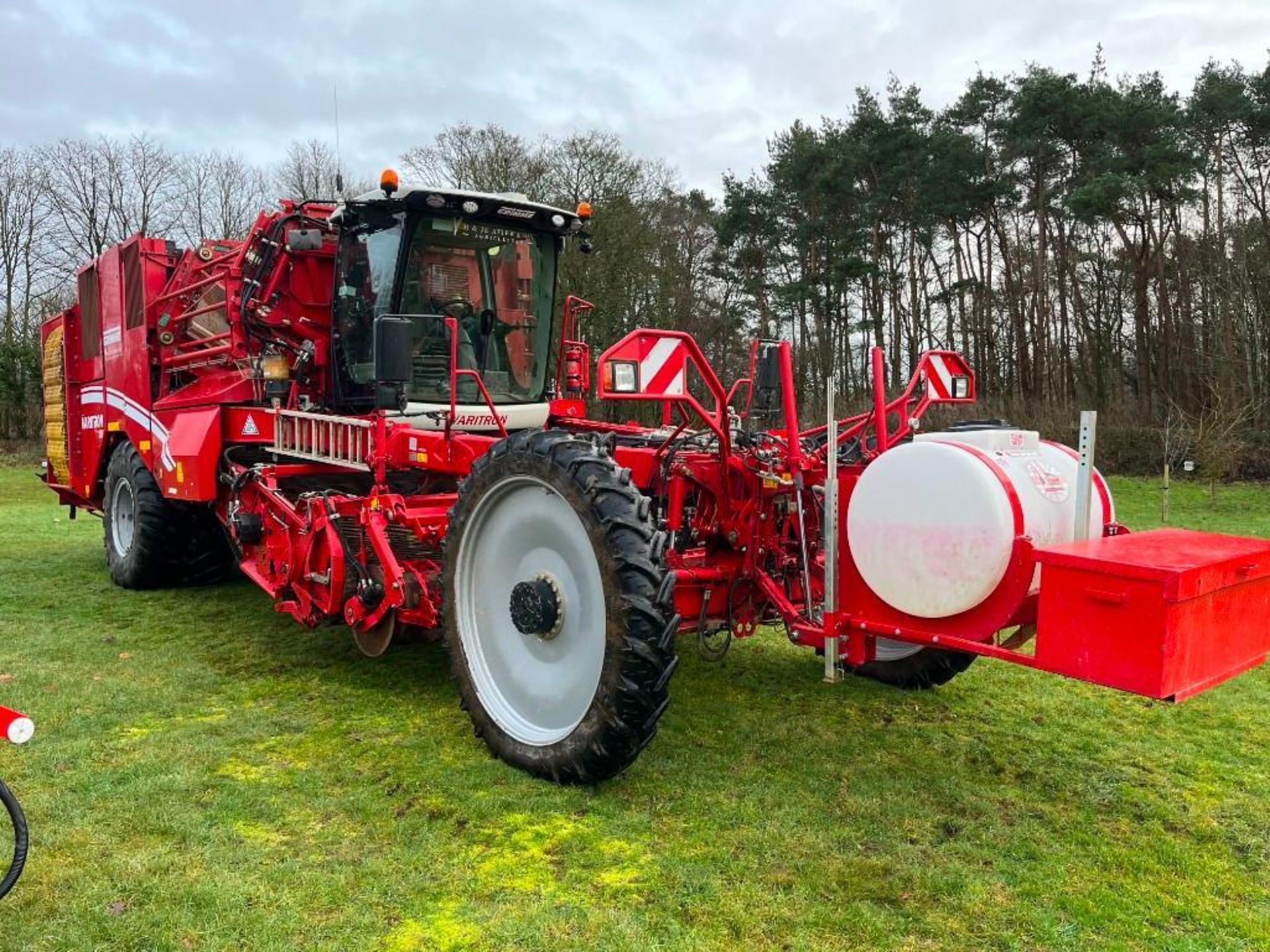 2016 Grimme Varitron 470 Self Propelled Potato Harvester - Image 2 of 21