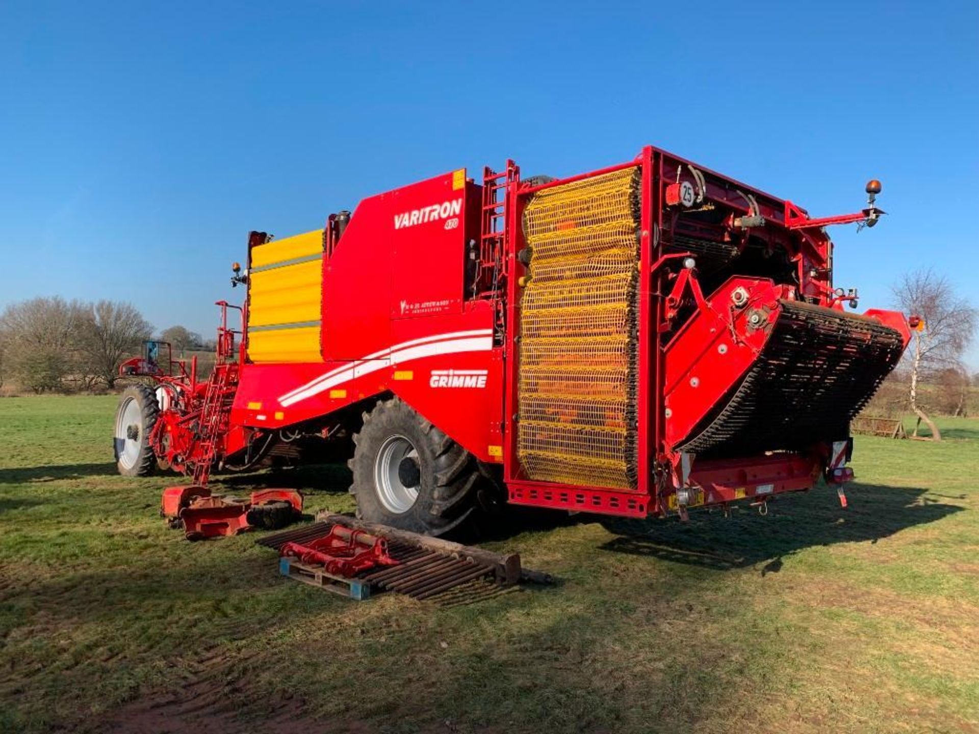 2016 Grimme Varitron 470 Self Propelled Potato Harvester - Image 5 of 21