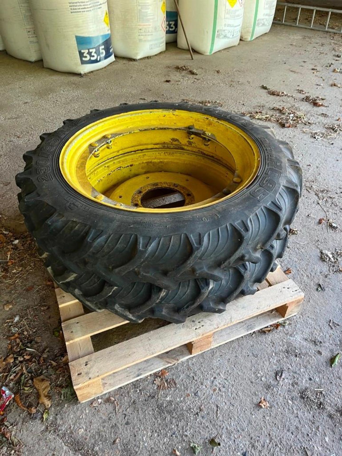 Row Crop Wheels and Tyres