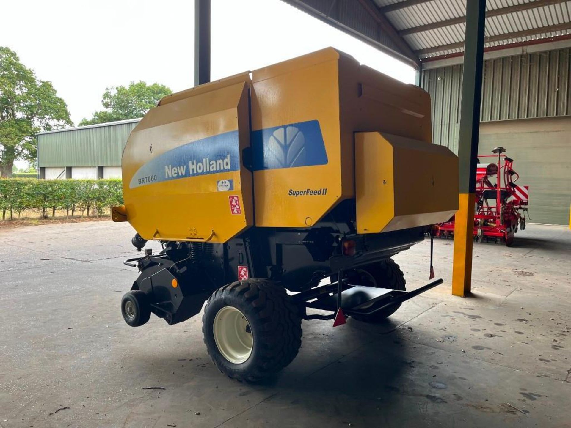 2011 New Holland BR7060 Round Baler Super Feed II Round Baler - Image 3 of 6