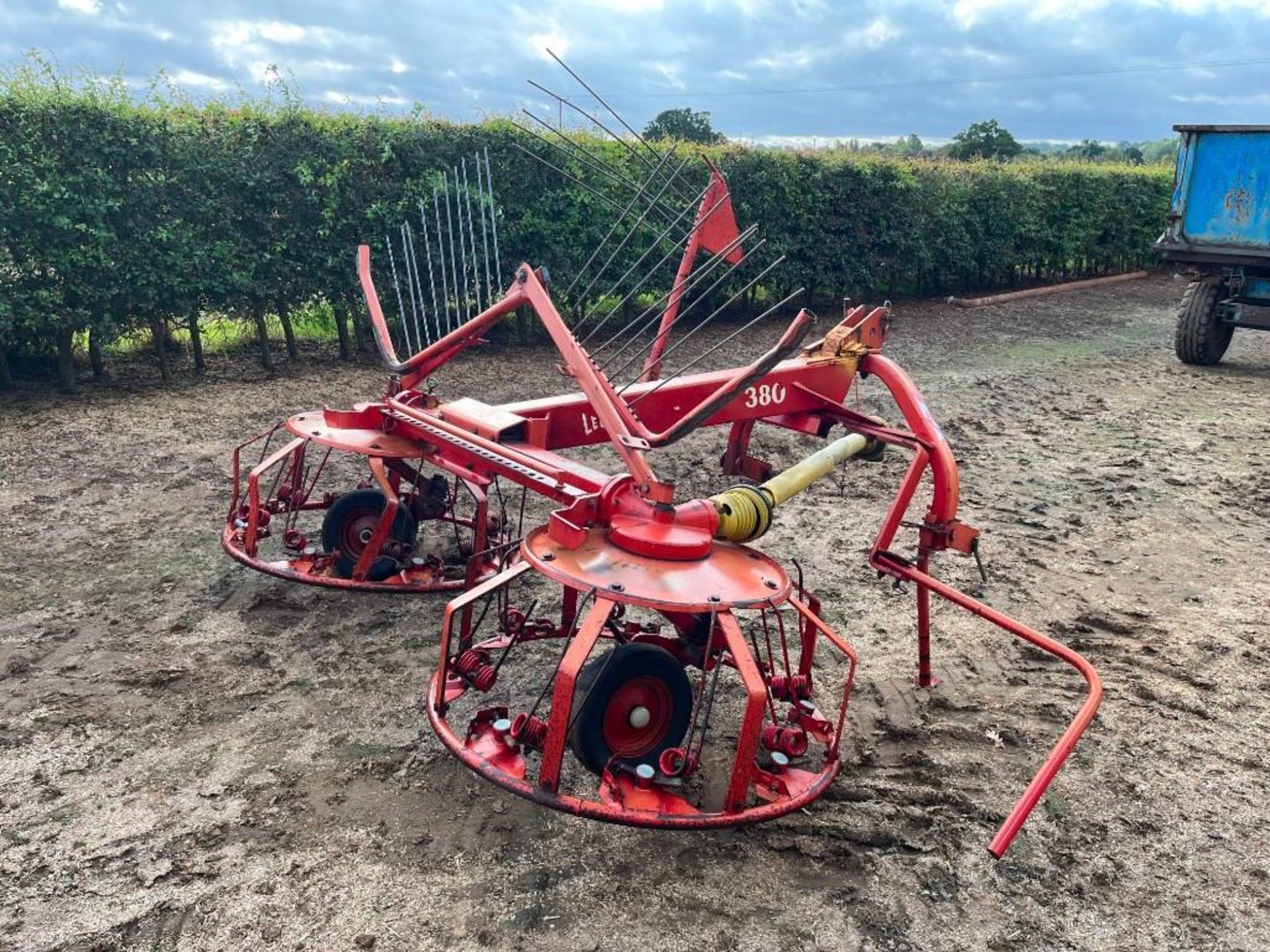 Lely 380 Twin Rotor Rake - Image 3 of 5